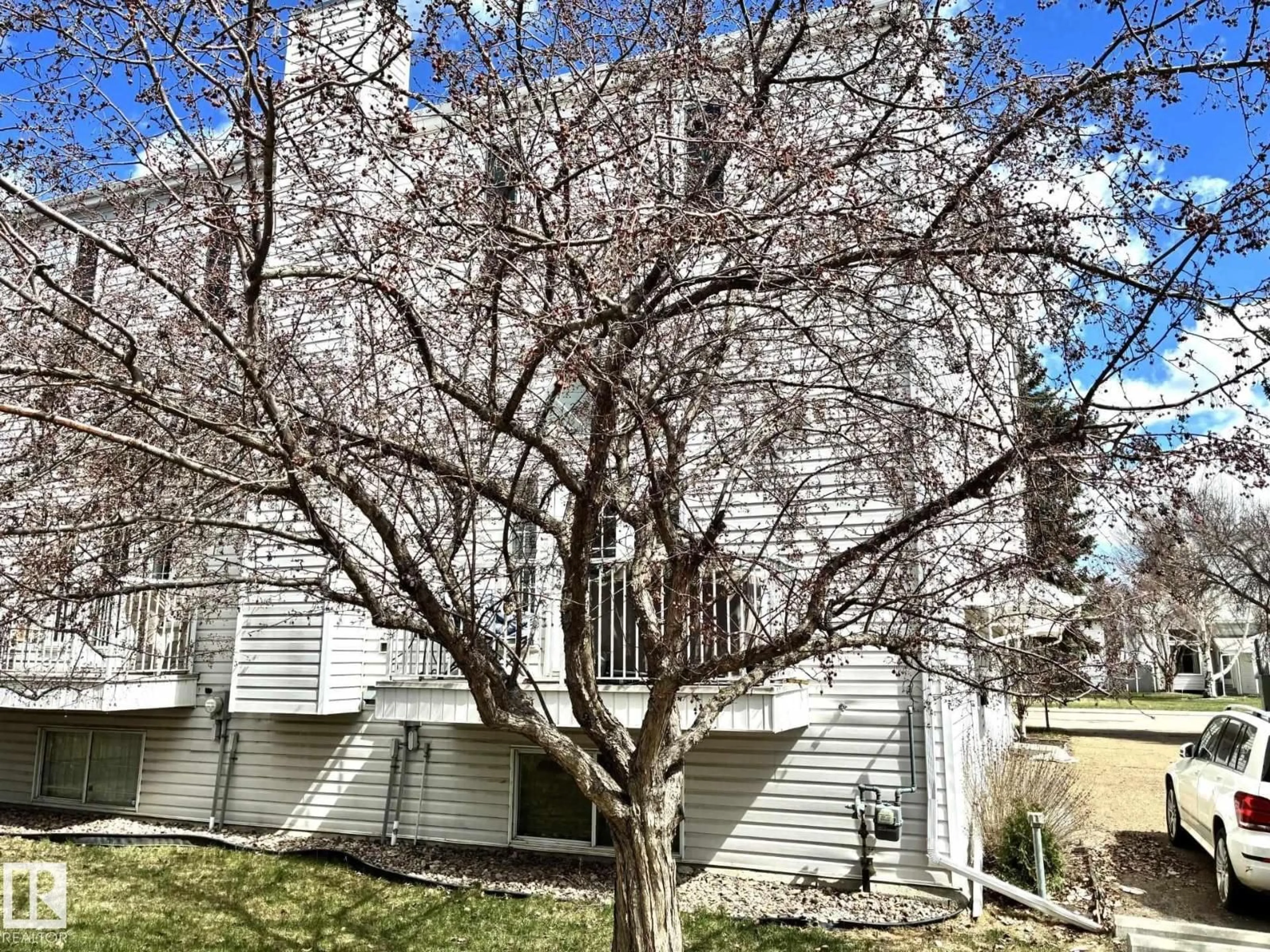 A pic from outside/outdoor area/front of a property/back of a property/a pic from drone, street for 4811 13 AV, Edmonton Alberta T6L6R6