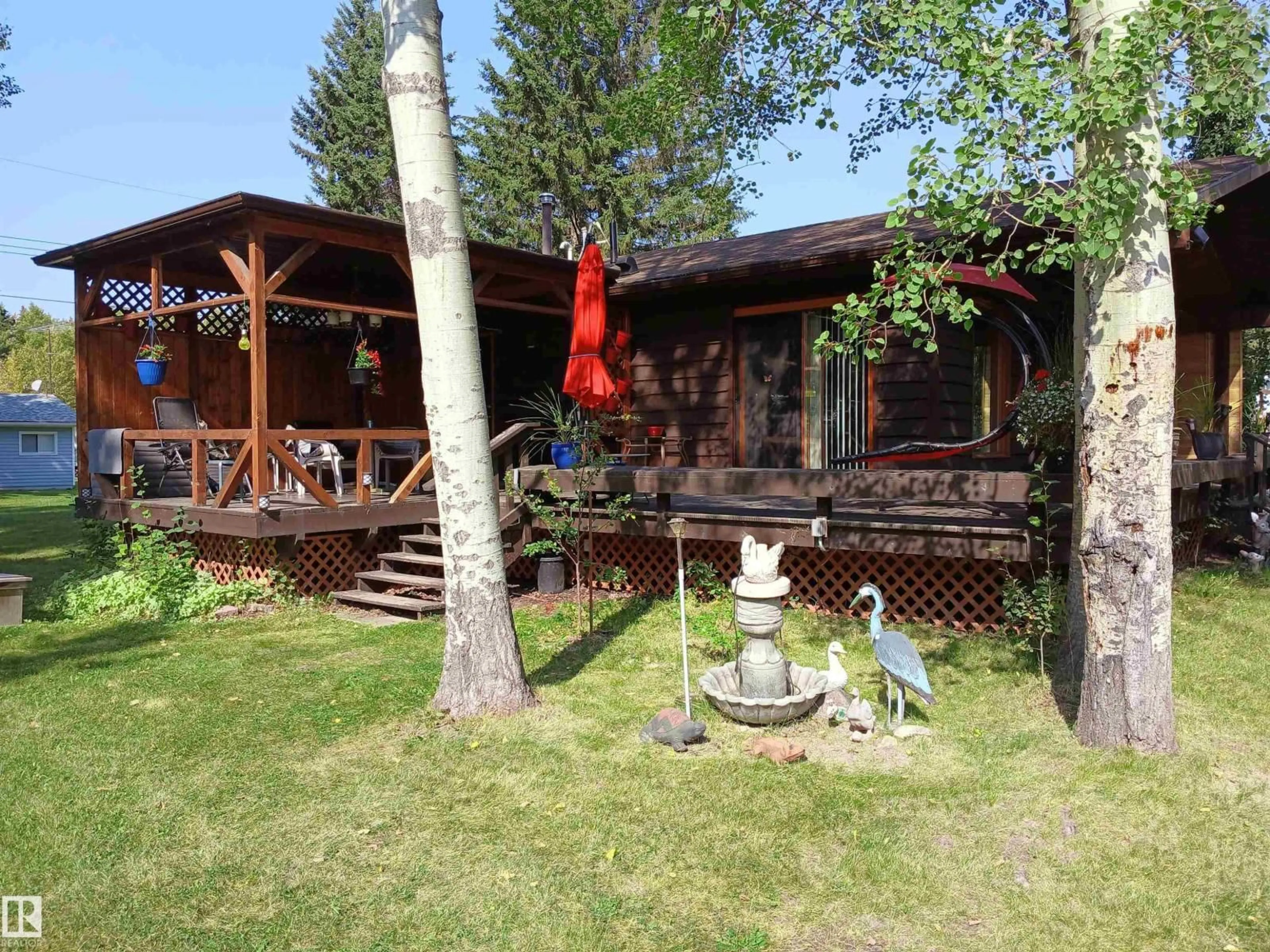 Patio, unknown for 6309 49 ST, Rural Wetaskiwin County Alberta T0C2C0
