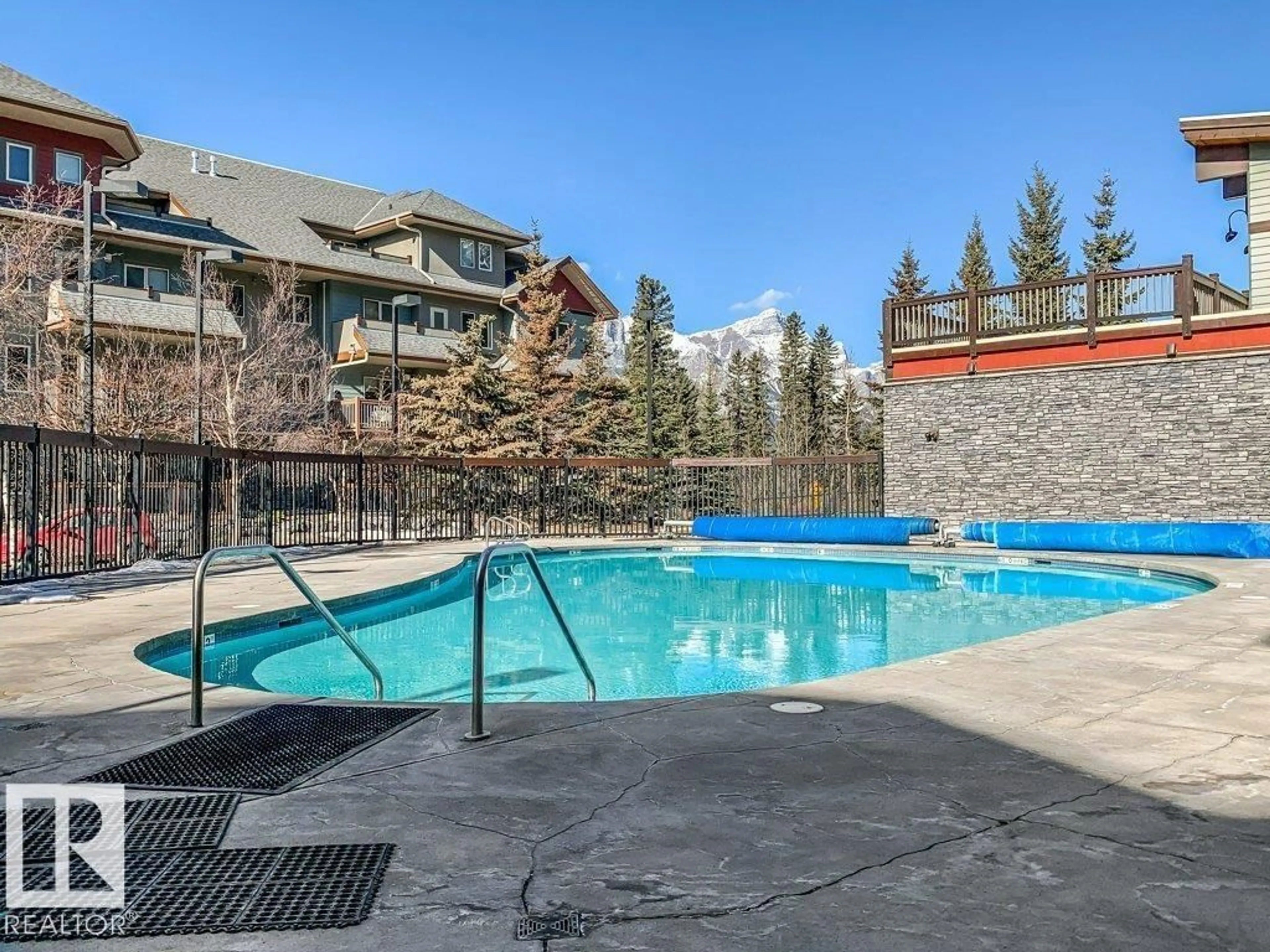 Pool for 109 - 114 MONTANE RD, Canmore Alberta T1W3J2