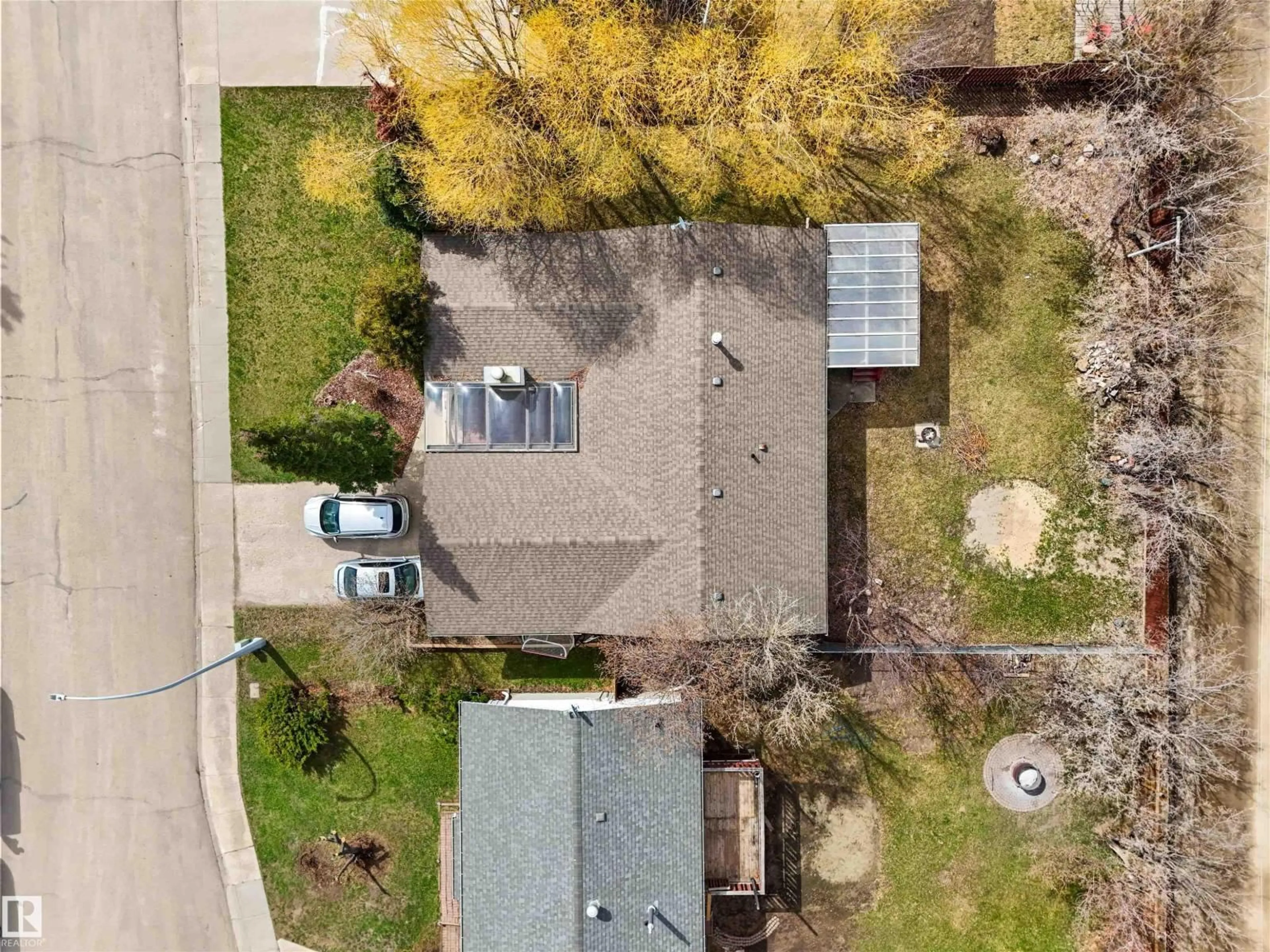 A pic from outside/outdoor area/front of a property/back of a property/a pic from drone, street for 4910 MACKENZIE AV, Drayton Valley Alberta T7A1A4