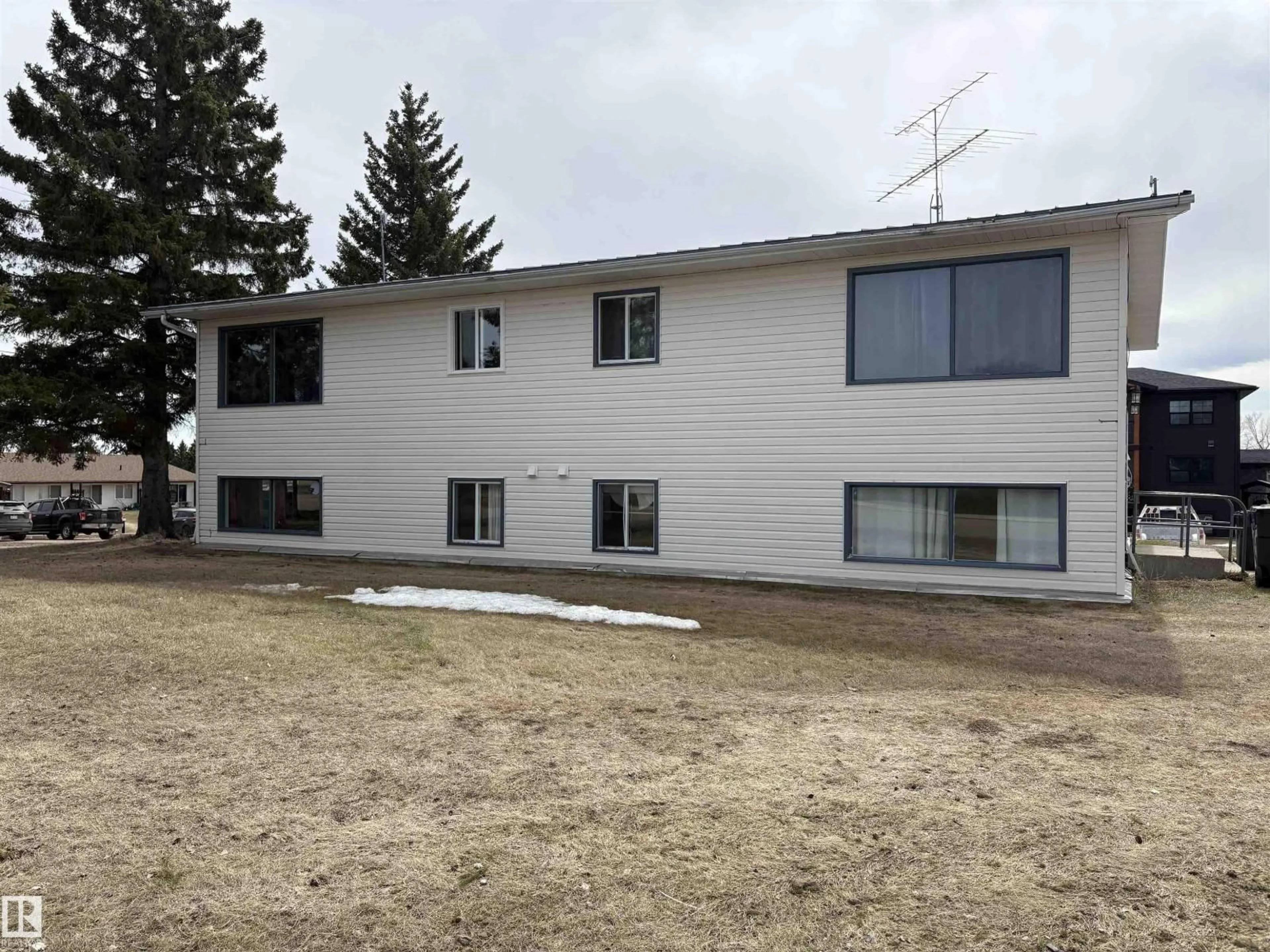 A pic from outside/outdoor area/front of a property/back of a property/a pic from drone, building for 5121 54 ST, Elk Point Alberta T0A1A0
