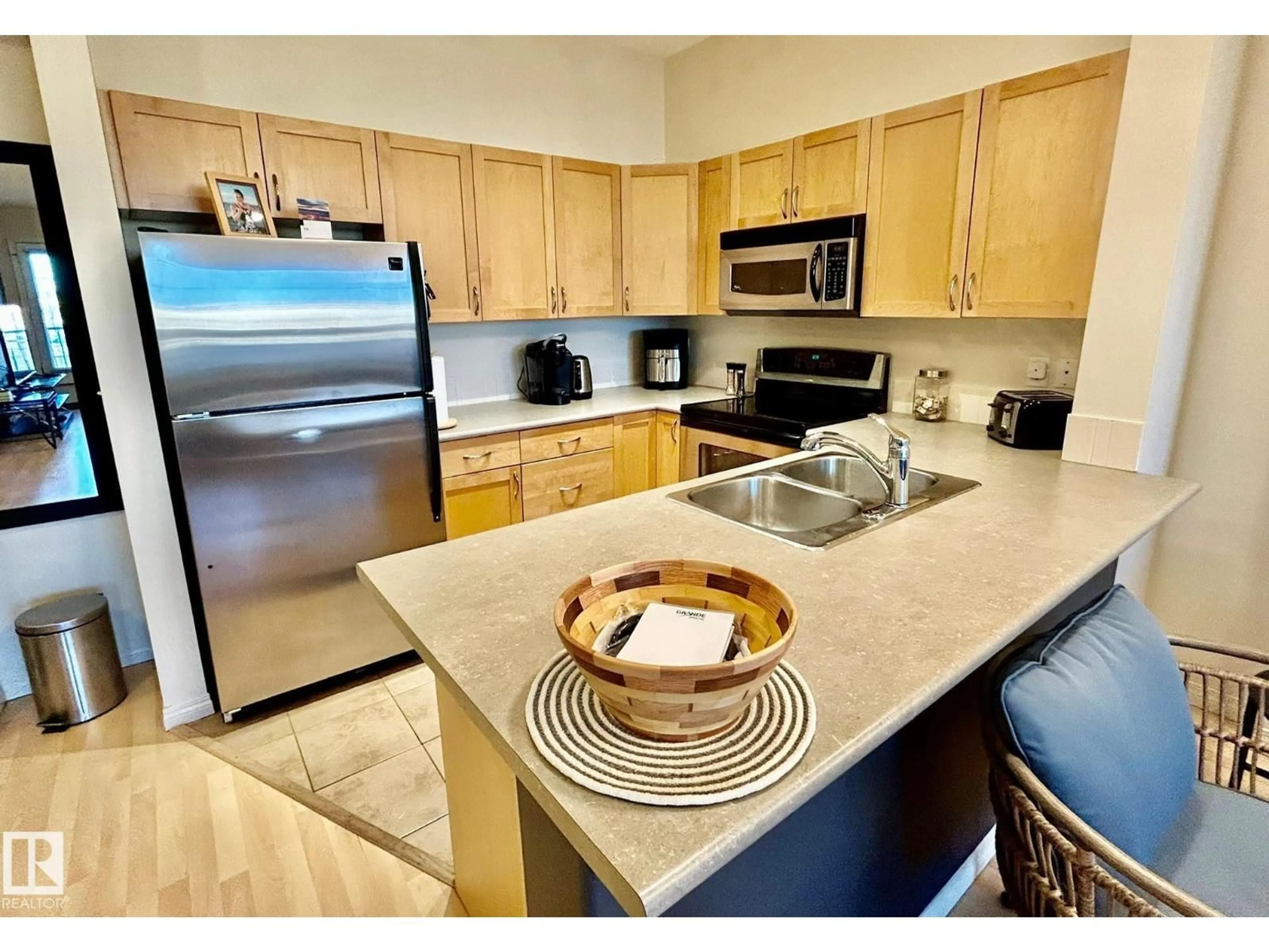 Standard kitchen, ceramic/tile floor for 322 12310 102 ST, Grande Prairie Alberta T8V0N4
