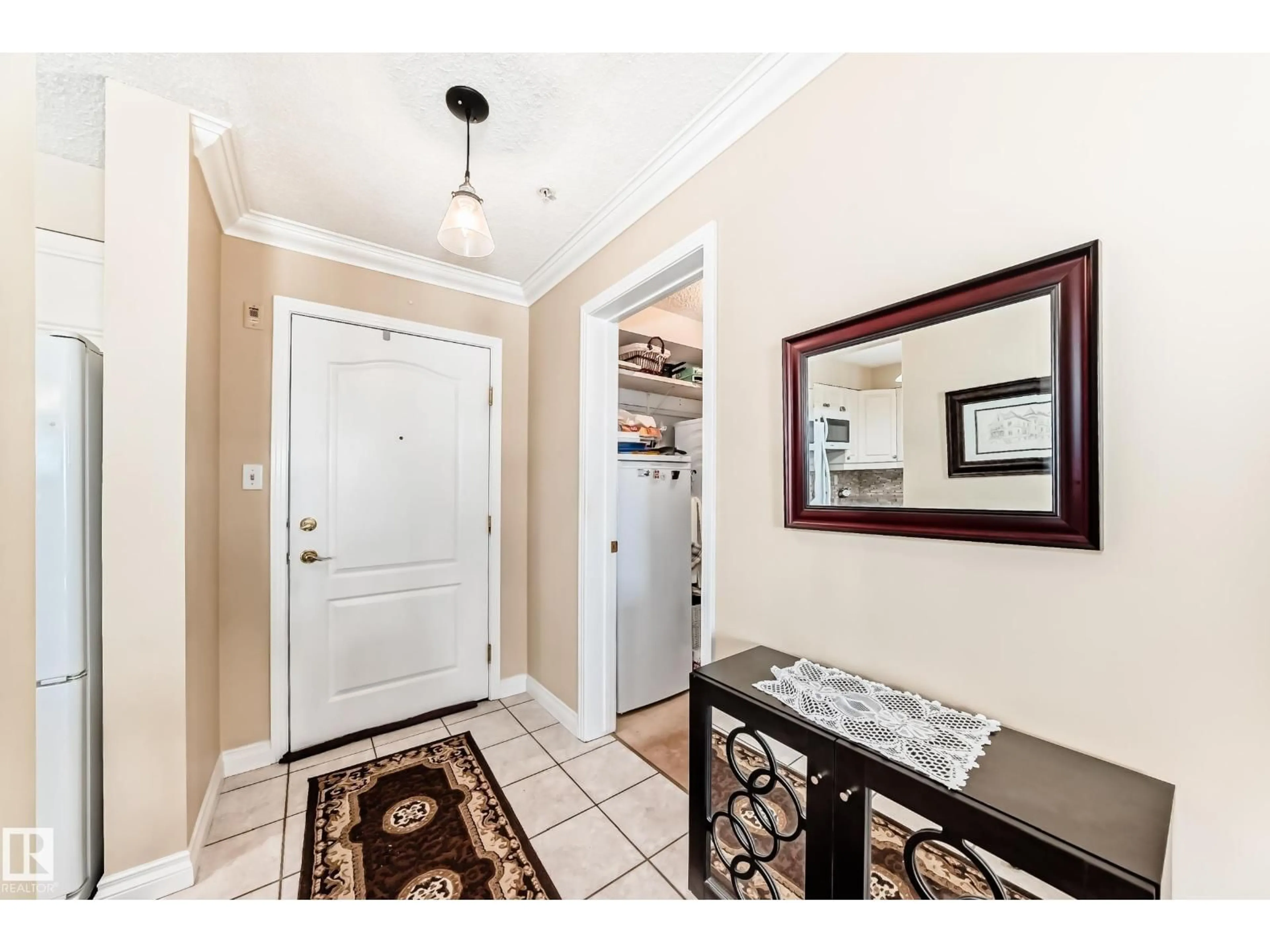 Indoor entryway for 304 - 17150 94A AV, Edmonton Alberta T5T6L7