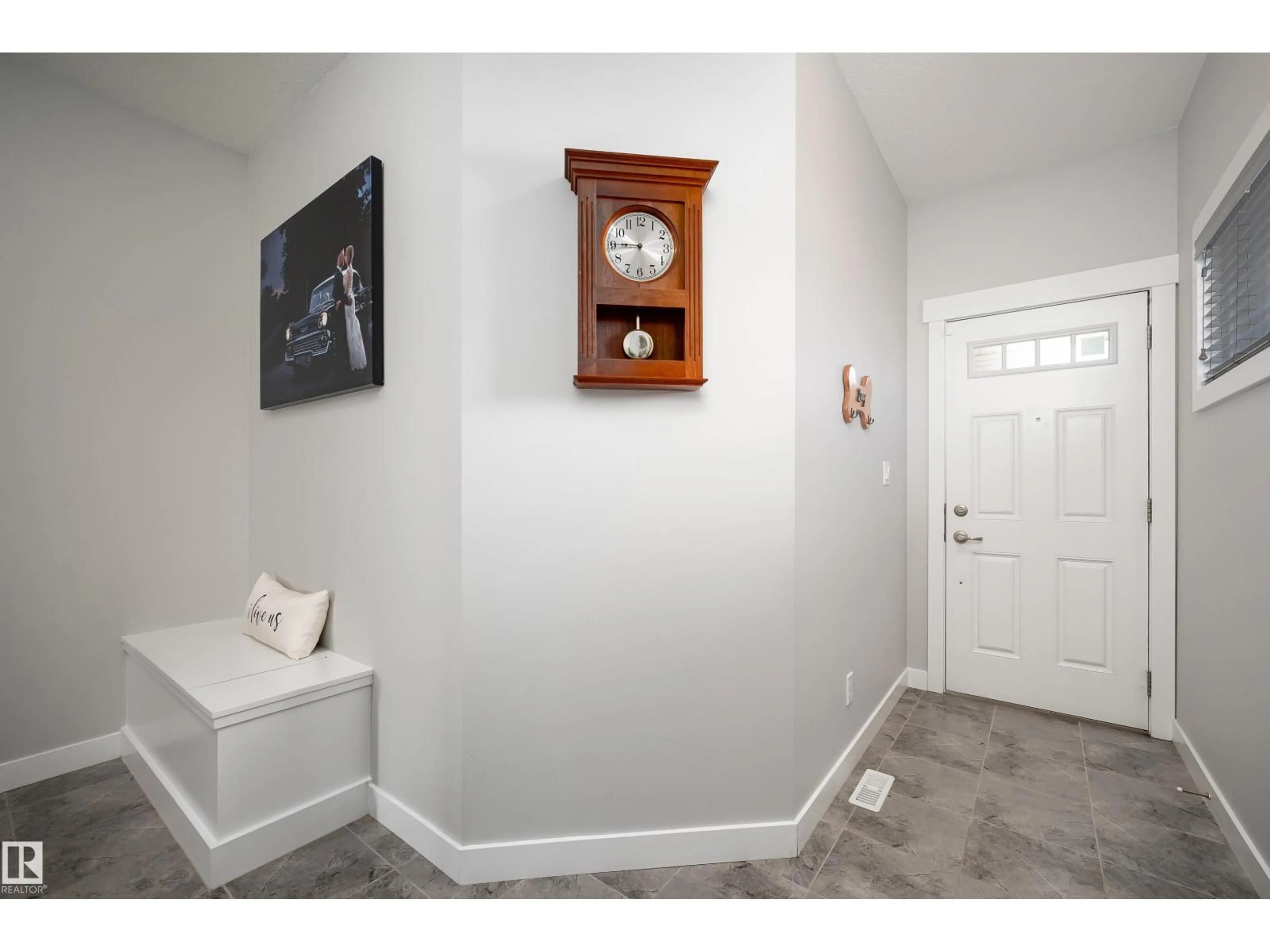 Indoor entryway for 2704 KOSHAL PL, Edmonton Alberta T6W3J7
