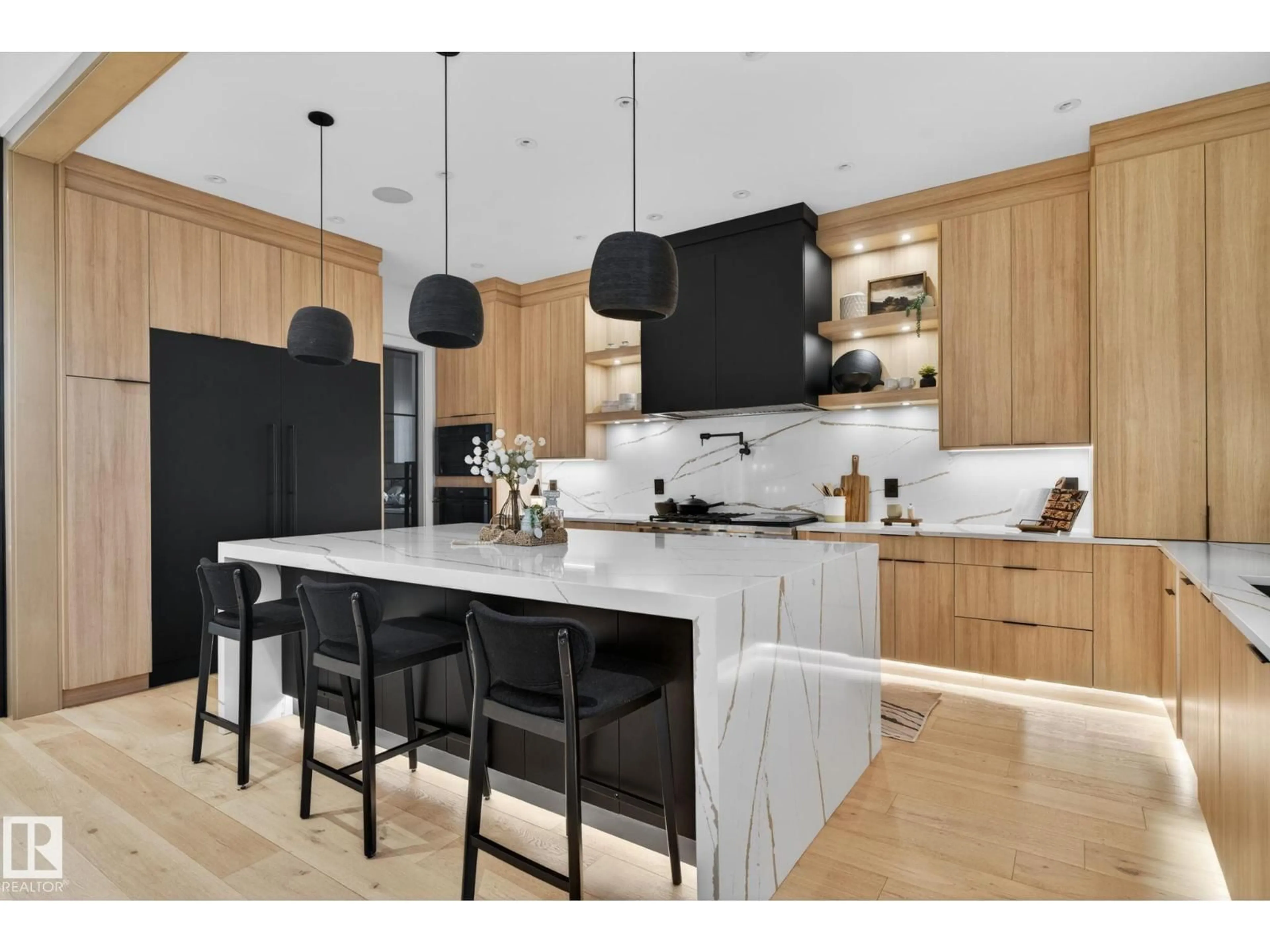 Contemporary kitchen, wood/laminate floor for 11 TWP RD 532 A, Rural Parkland County Alberta T7Y1A1