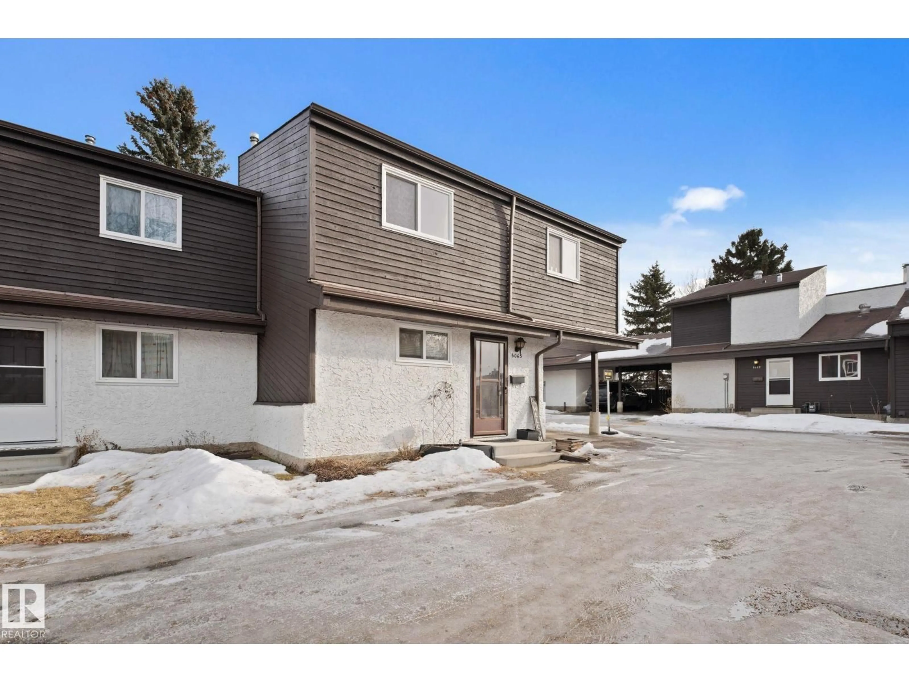 Unknown for 6063 35A AV, Edmonton Alberta T6L1G7