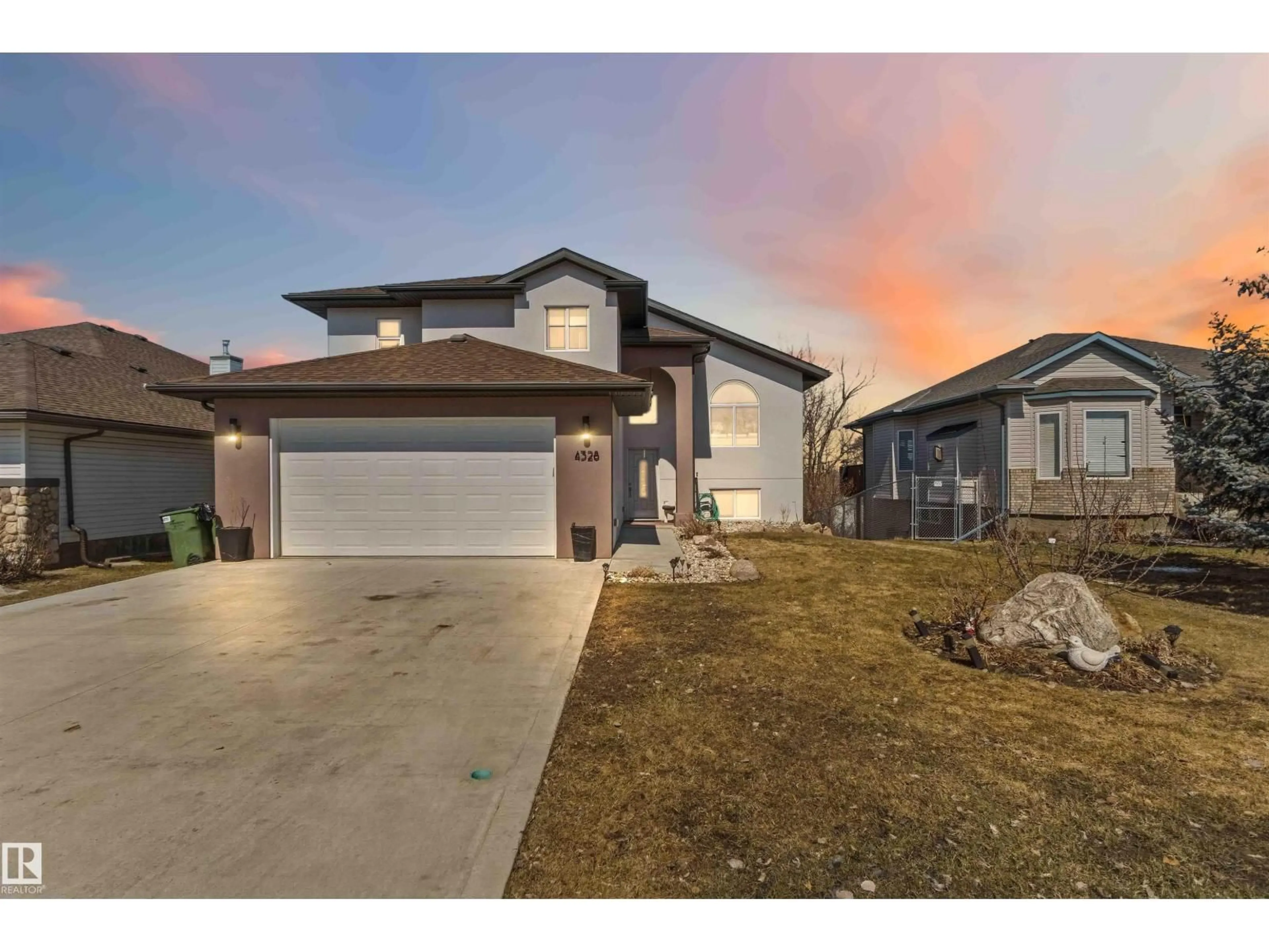 Home with brick exterior material, street for 4328 48A AVE, Onoway Alberta T0E1V0