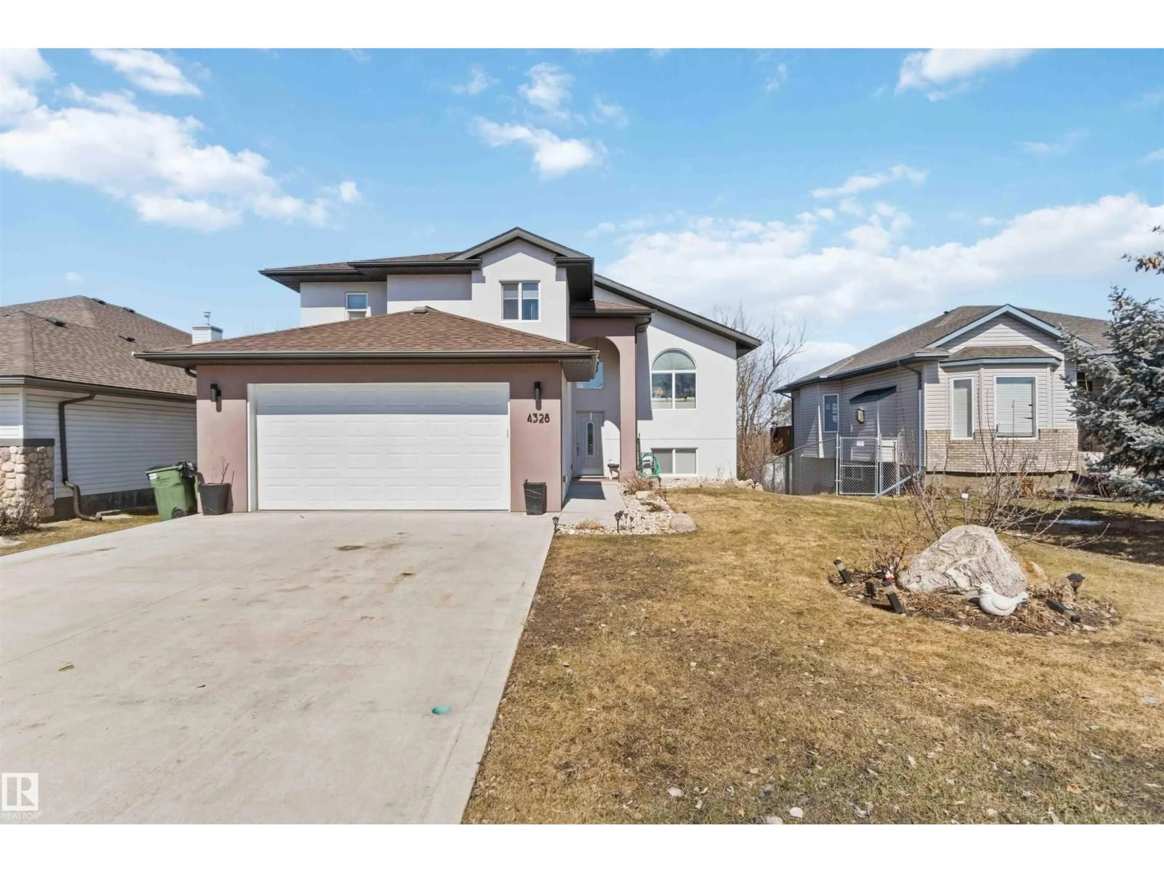 Unknown for 4328 48A AVE, Onoway Alberta T0E1V0