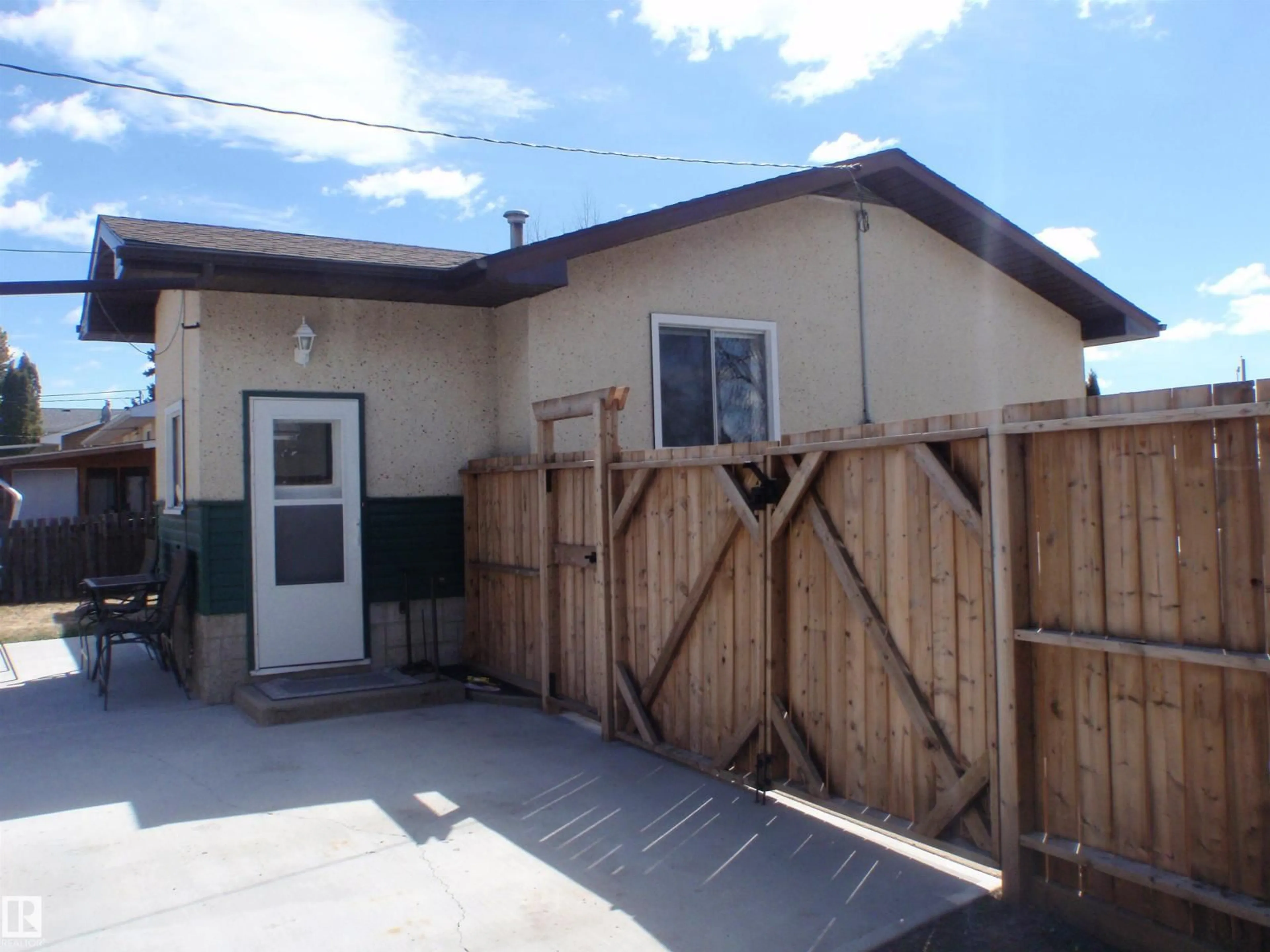 Unknown for 4510 57 AV, Barrhead Alberta T7N1K2
