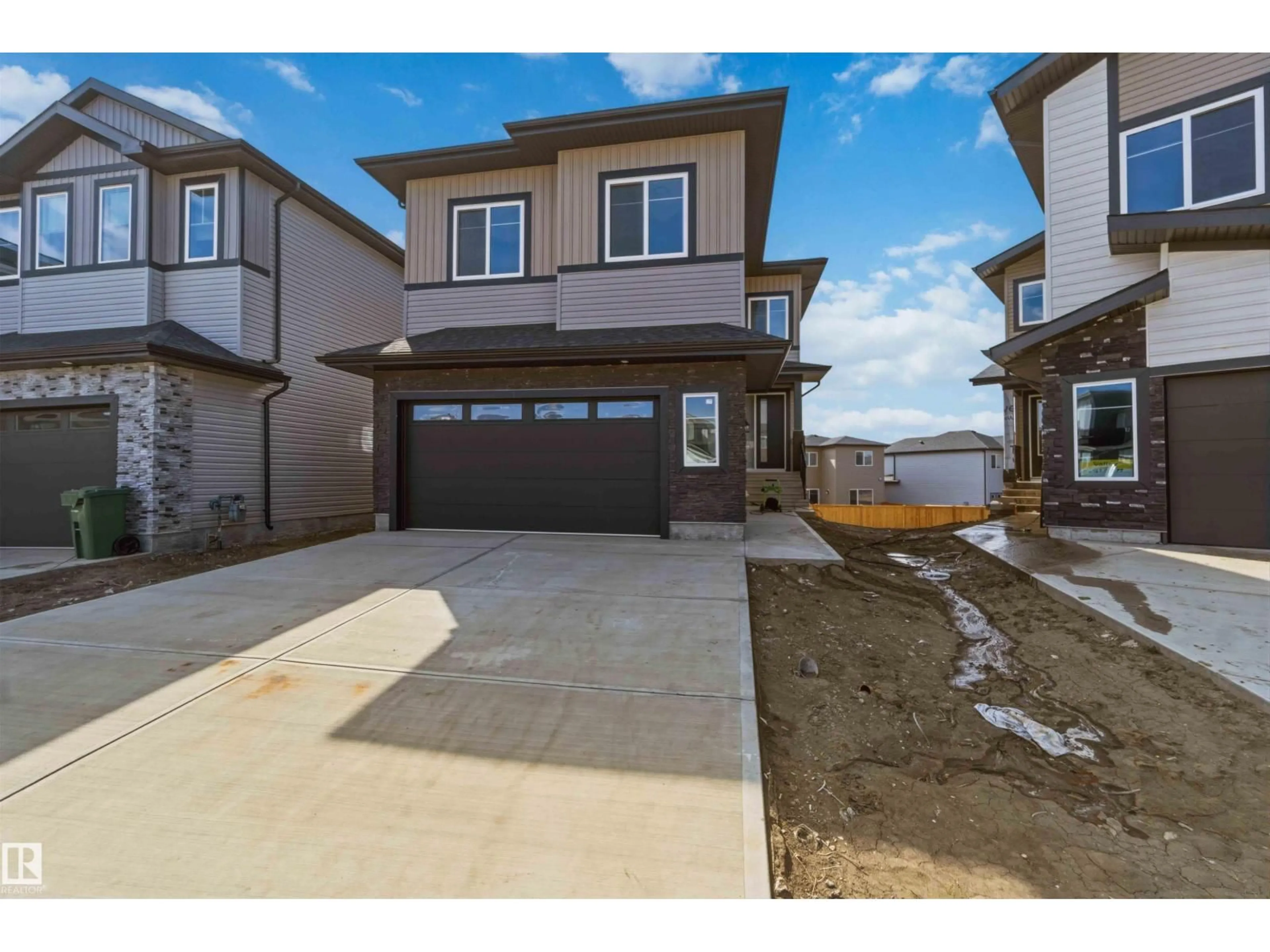 Unknown for 415 PINE PT, Leduc Alberta T9E1S7