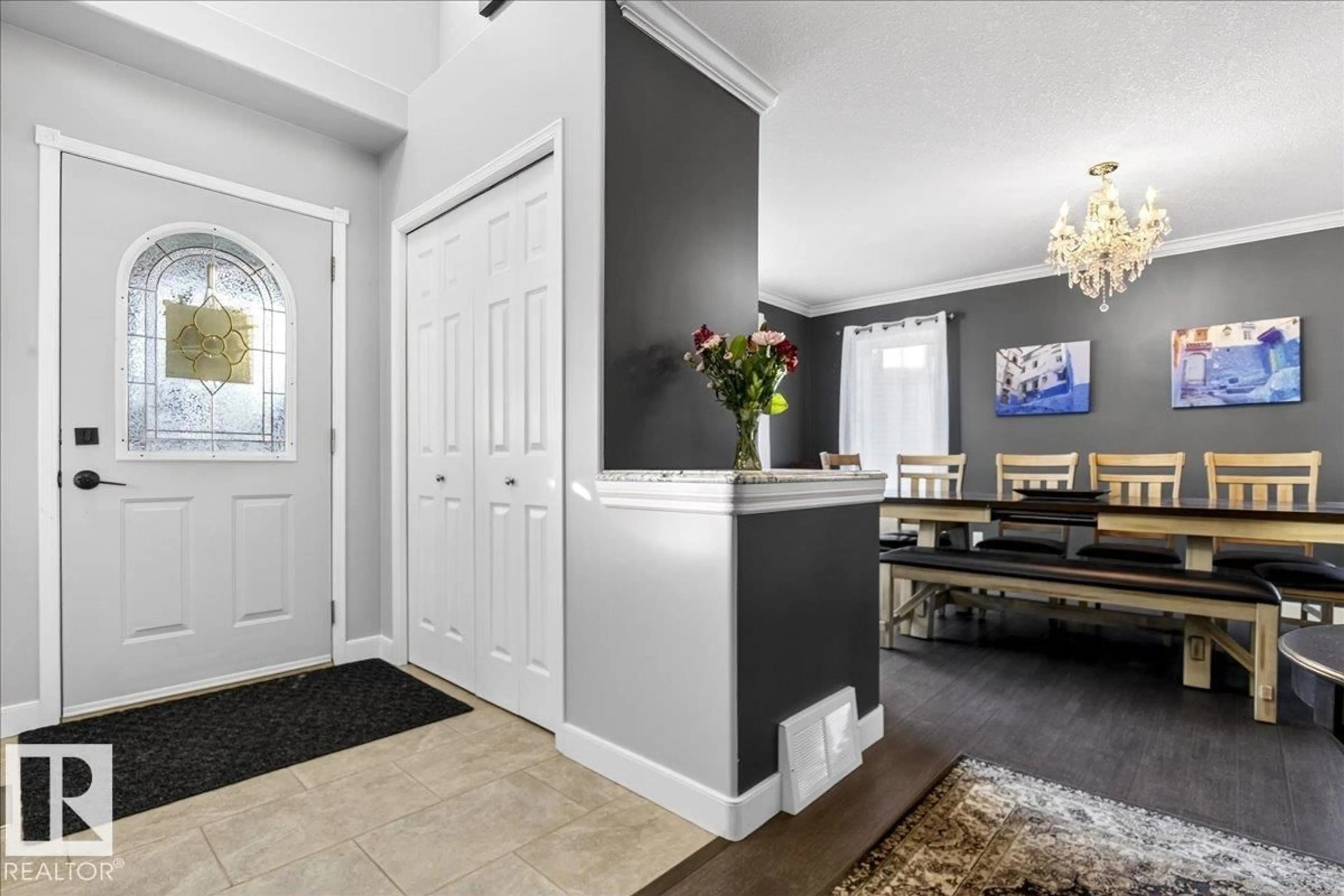Indoor entryway for 22 HARVEST BA, Stony Plain Alberta T7Z2A7