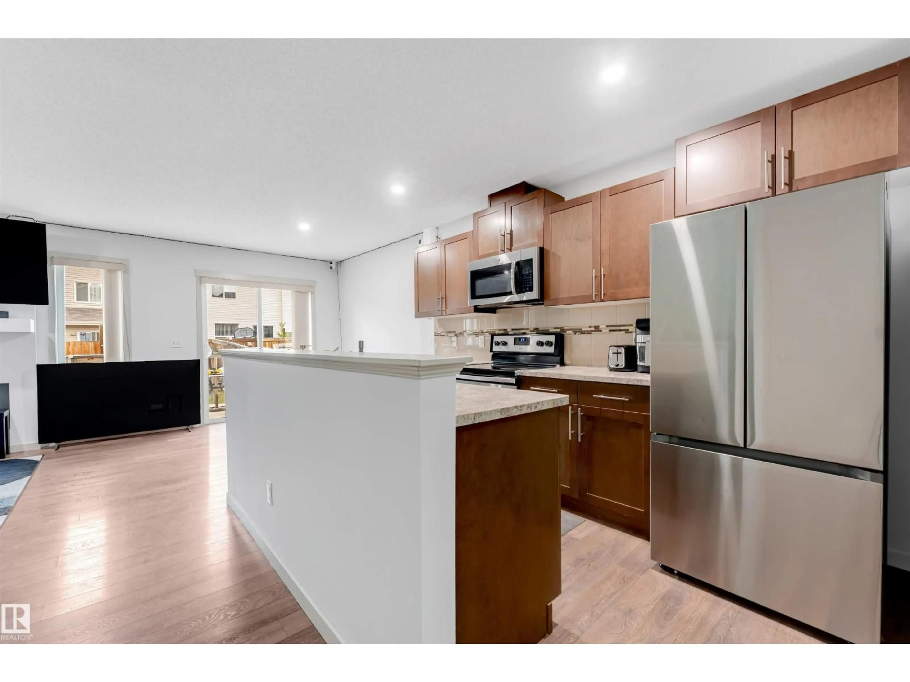 Open concept kitchen, unknown for 3048 16 AV, Edmonton Alberta T6T0T9