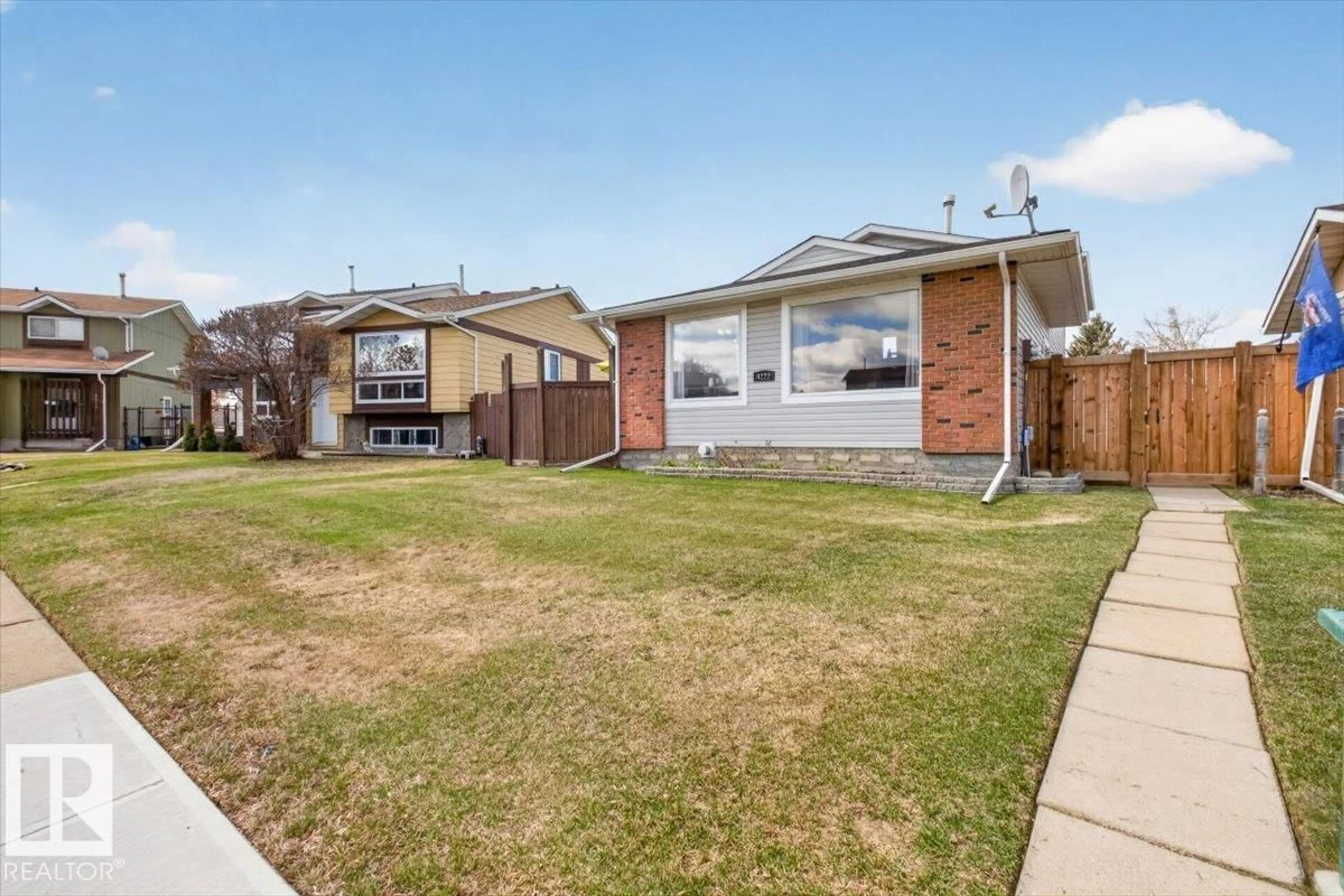 Unknown for 4222 49 ST, Gibbons Alberta T0A1N0