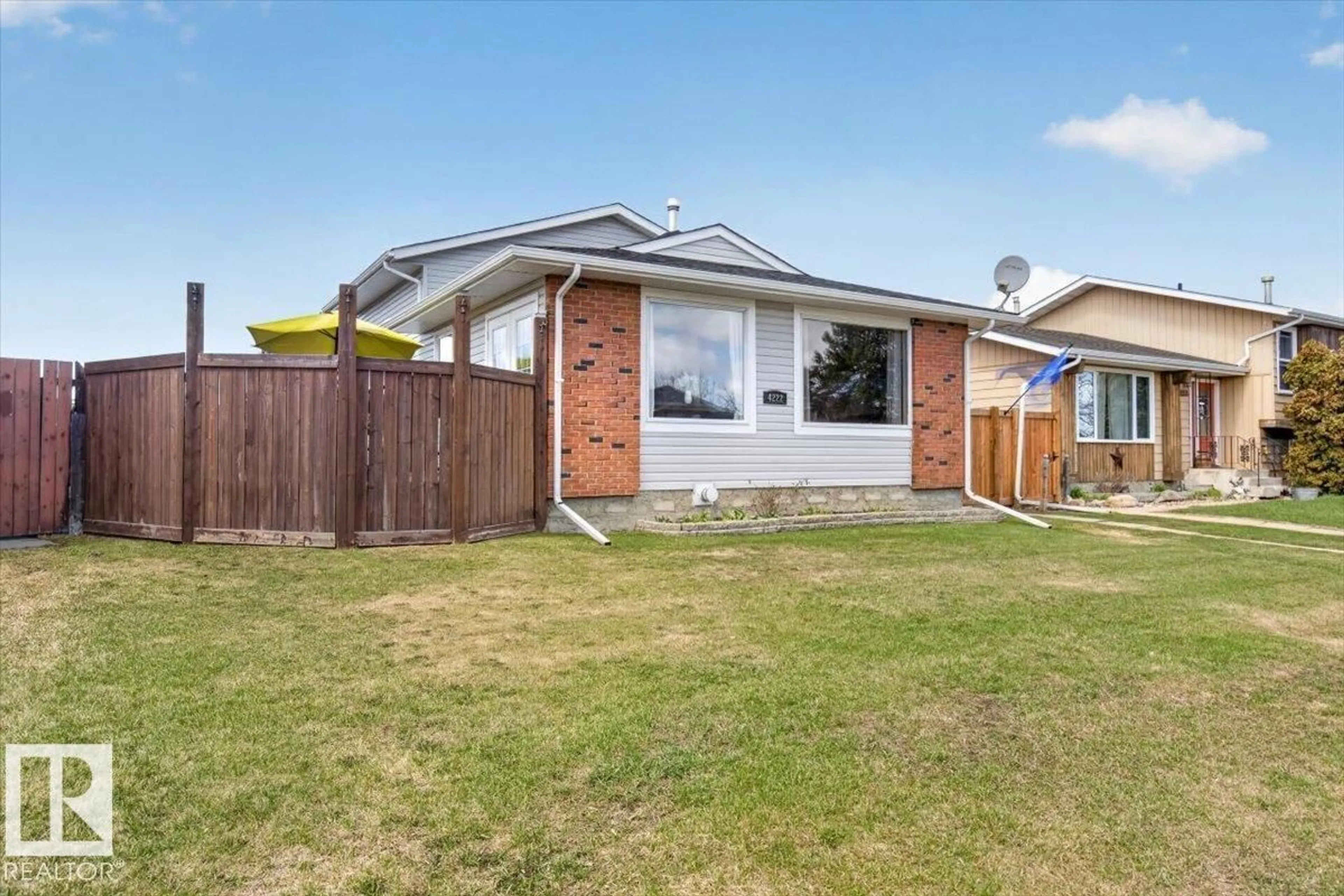 A pic from outside/outdoor area/front of a property/back of a property/a pic from drone, street for 4222 49 ST, Gibbons Alberta T0A1N0