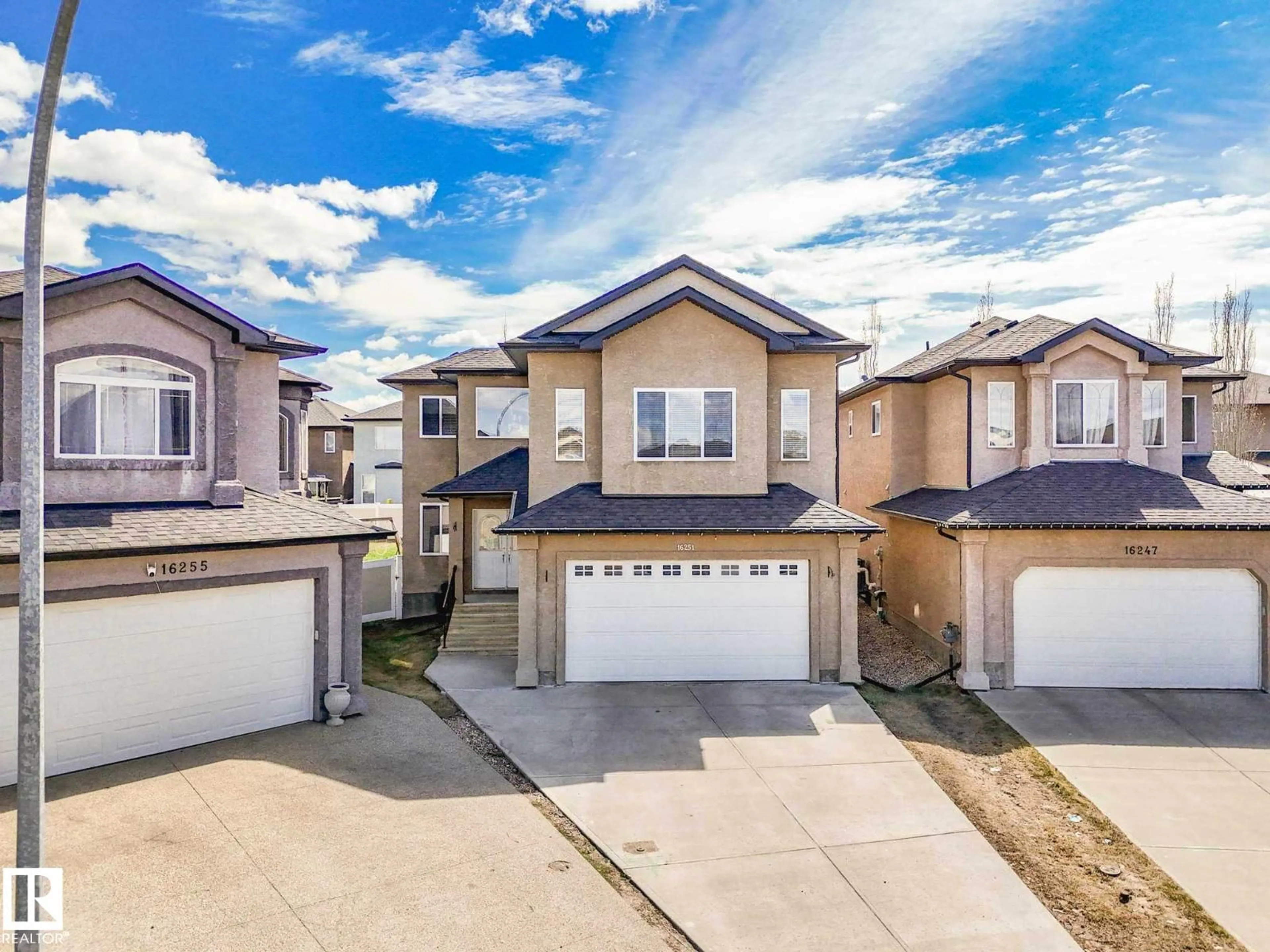 A pic from outside/outdoor area/front of a property/back of a property/a pic from drone, street for NW - 16251 135 ST, Edmonton Alberta T6V0G3