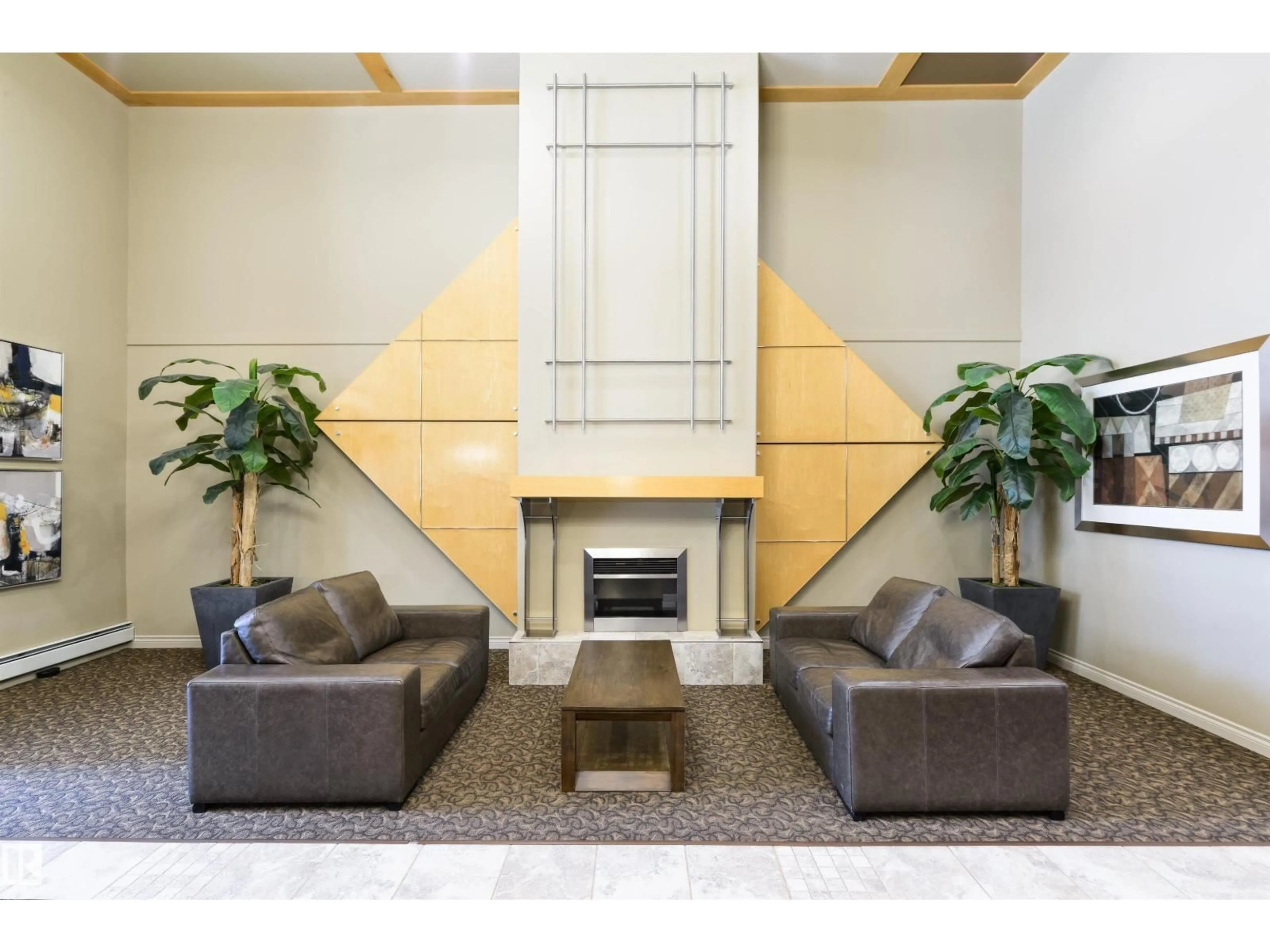 Lobby for #112 - 10311 111 ST, Edmonton Alberta T5K2Y8