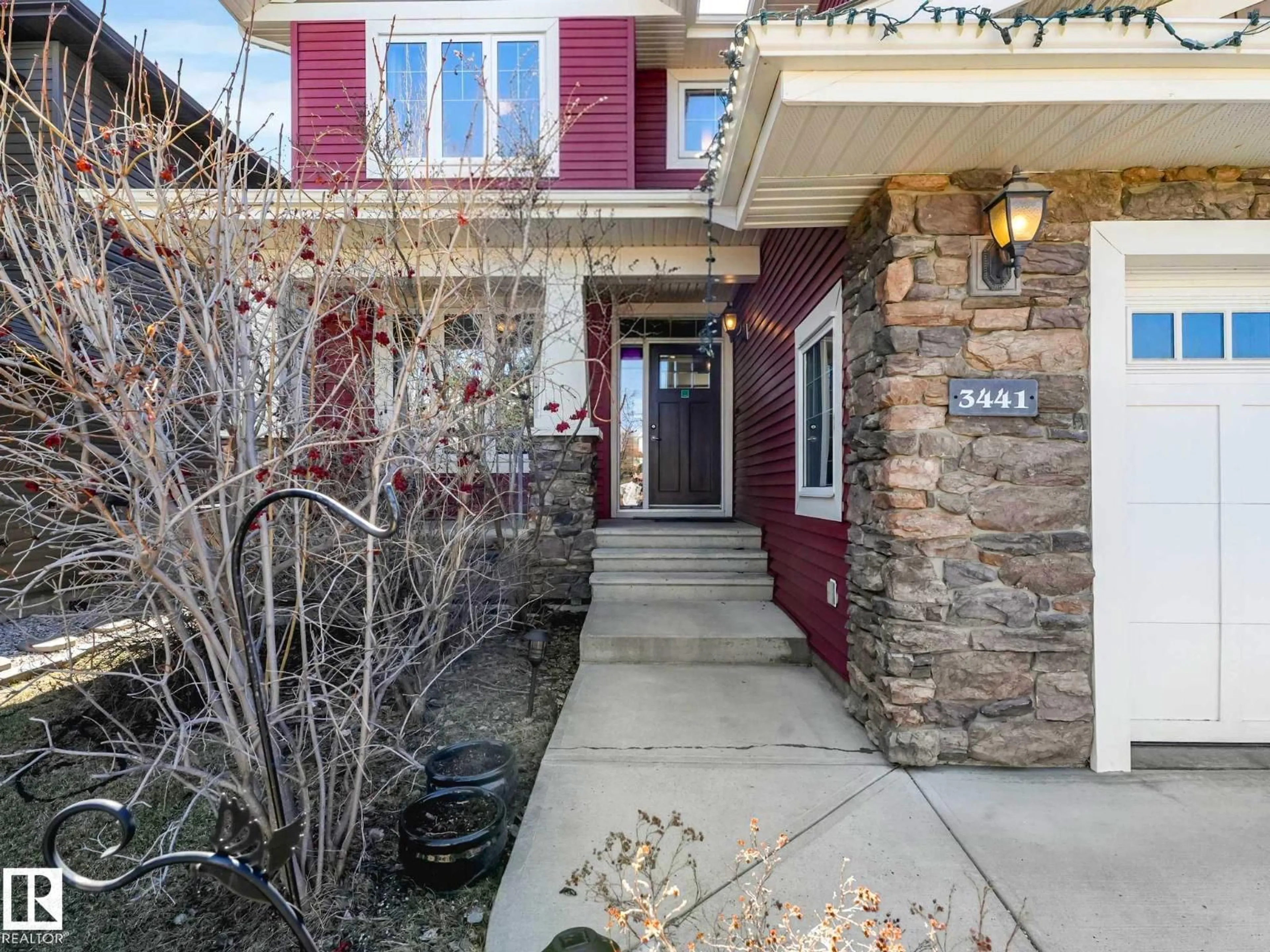 Indoor entryway for NW - 3441 WEST LANDING LD, Edmonton Alberta T6W0T4