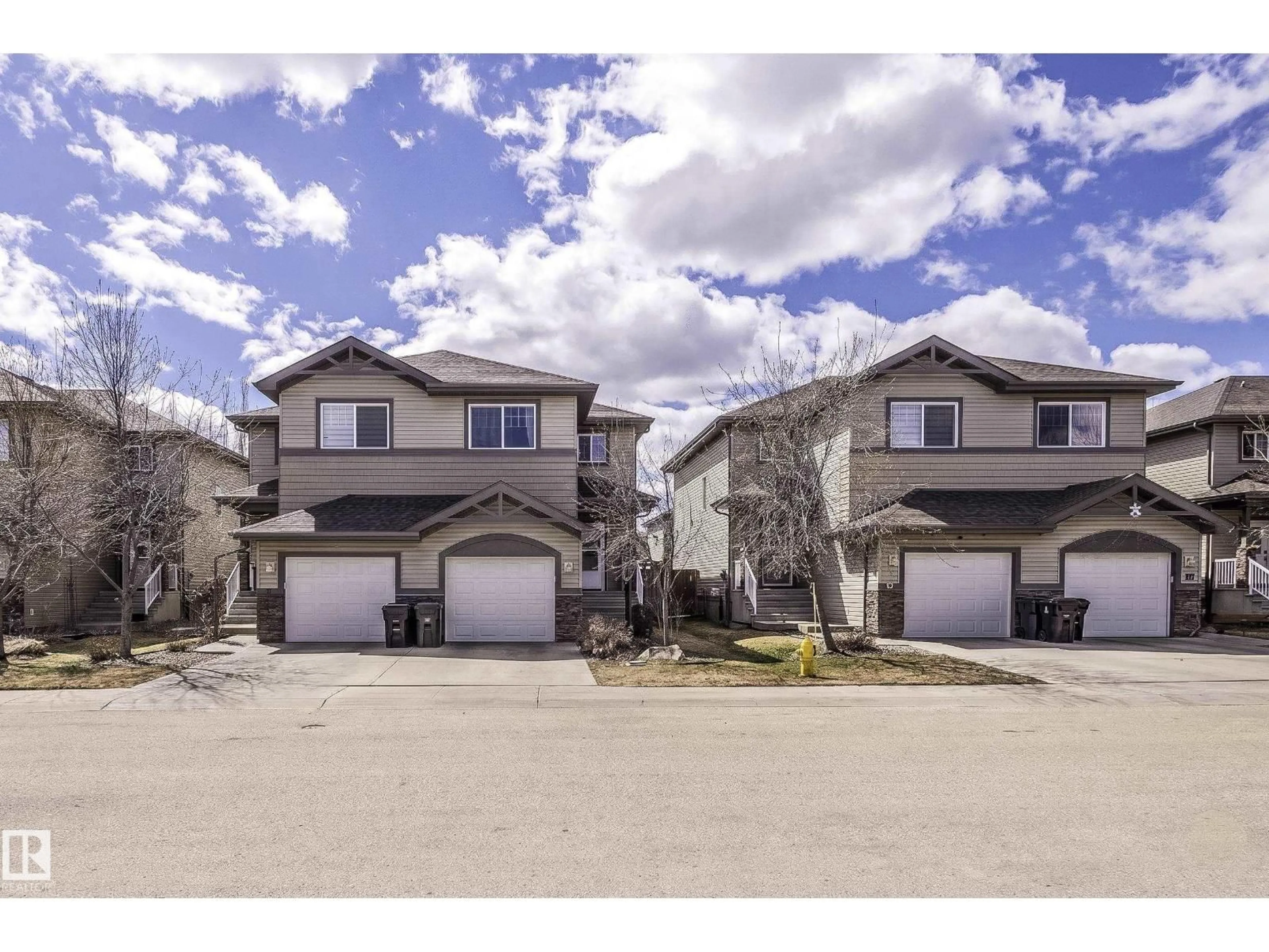 A pic from outside/outdoor area/front of a property/back of a property/a pic from drone, street for 36 HARTWICK LO, Spruce Grove Alberta T7X0A5