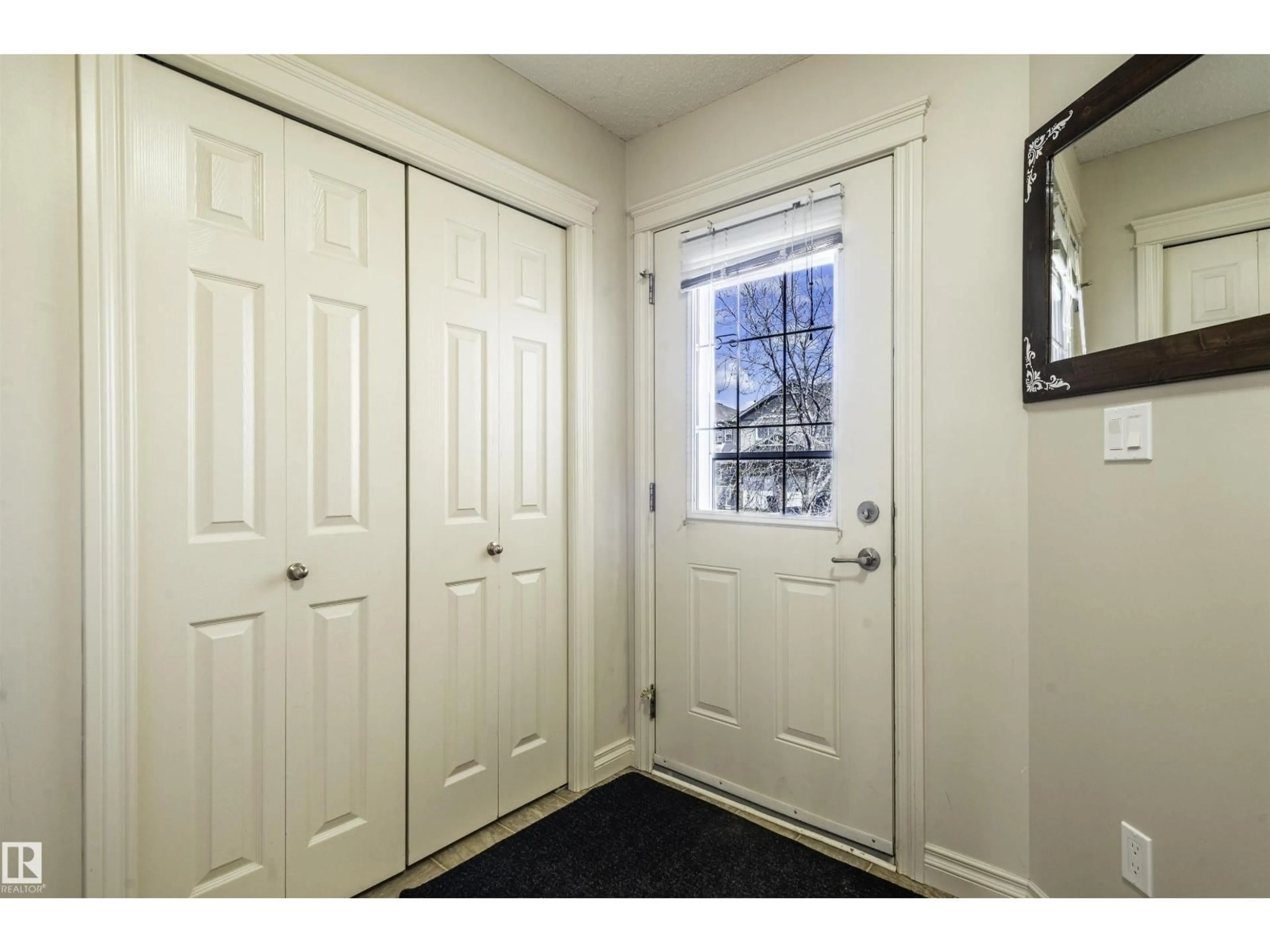 Indoor entryway for 36 HARTWICK LO, Spruce Grove Alberta T7X0A5