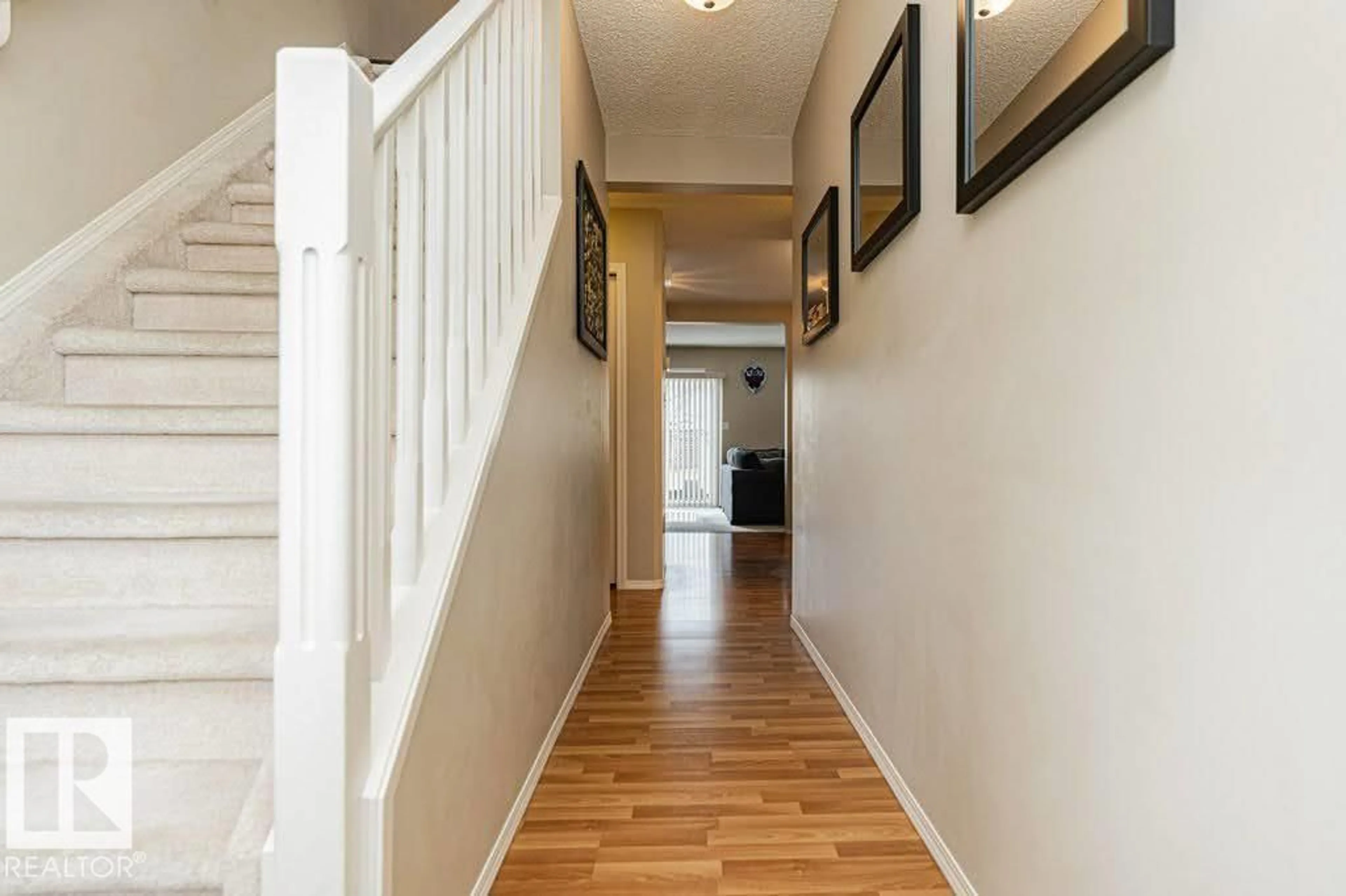 Indoor entryway for NW - 13808 38 ST, Edmonton Alberta T5Y3G6