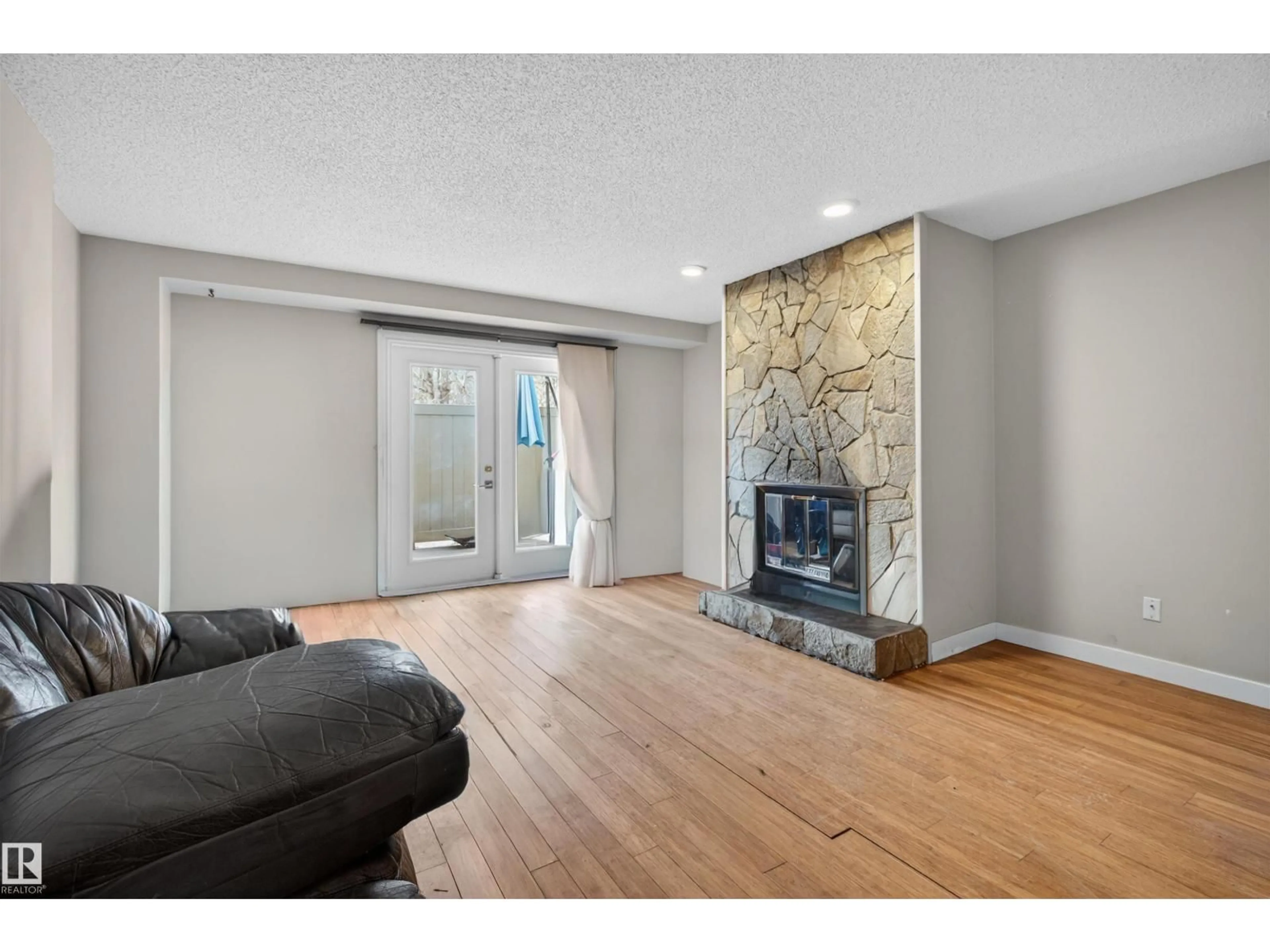 Unknown for NW - 10344A 121 ST, Edmonton Alberta T5N1K8