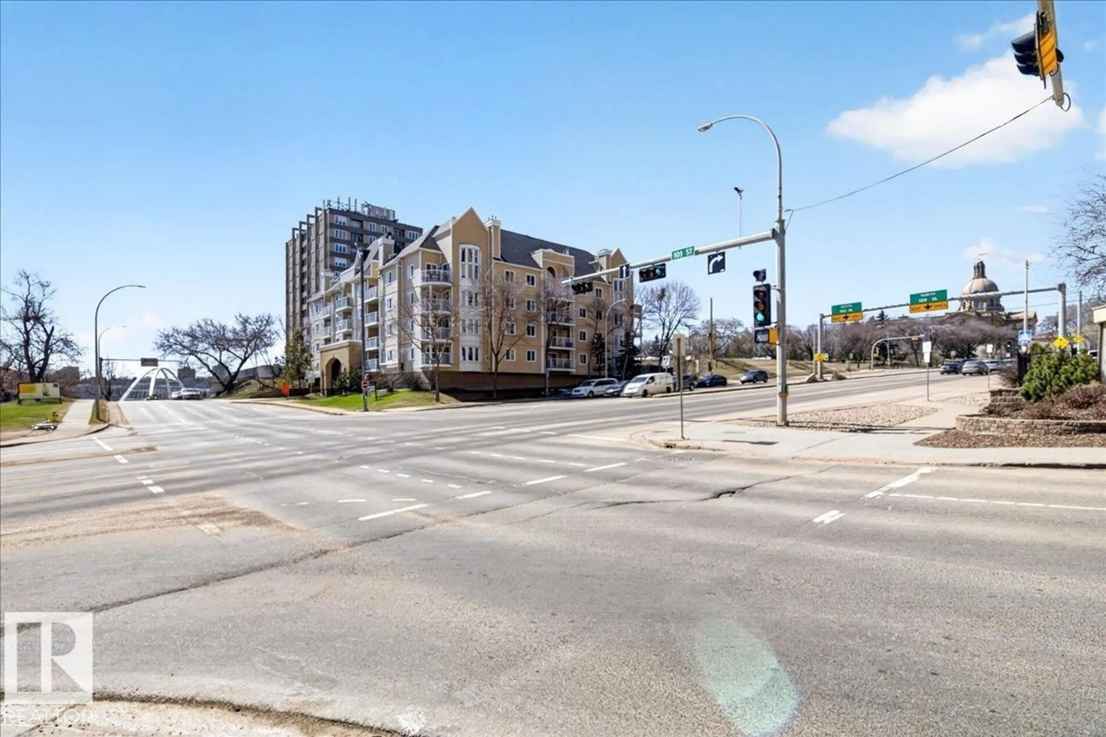 Unknown for 701 - 9707 105 ST, Edmonton Alberta T5K2Y4