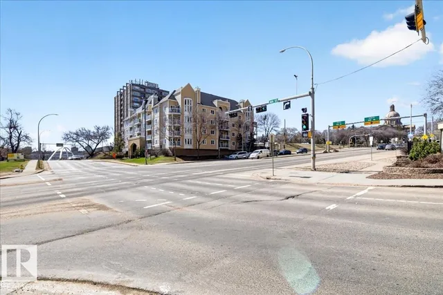 701 - 9707 105 ST, Edmonton 5