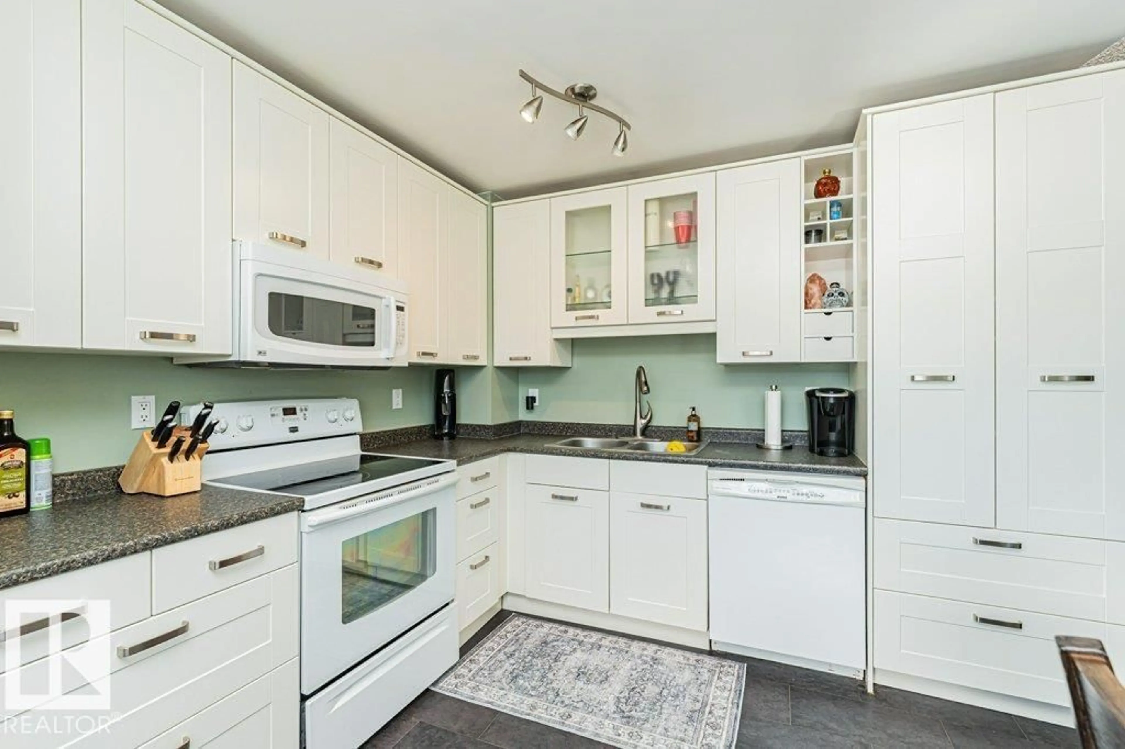 Standard kitchen, ceramic/tile floor for 14678 54 ST, Edmonton Alberta T5A4L5