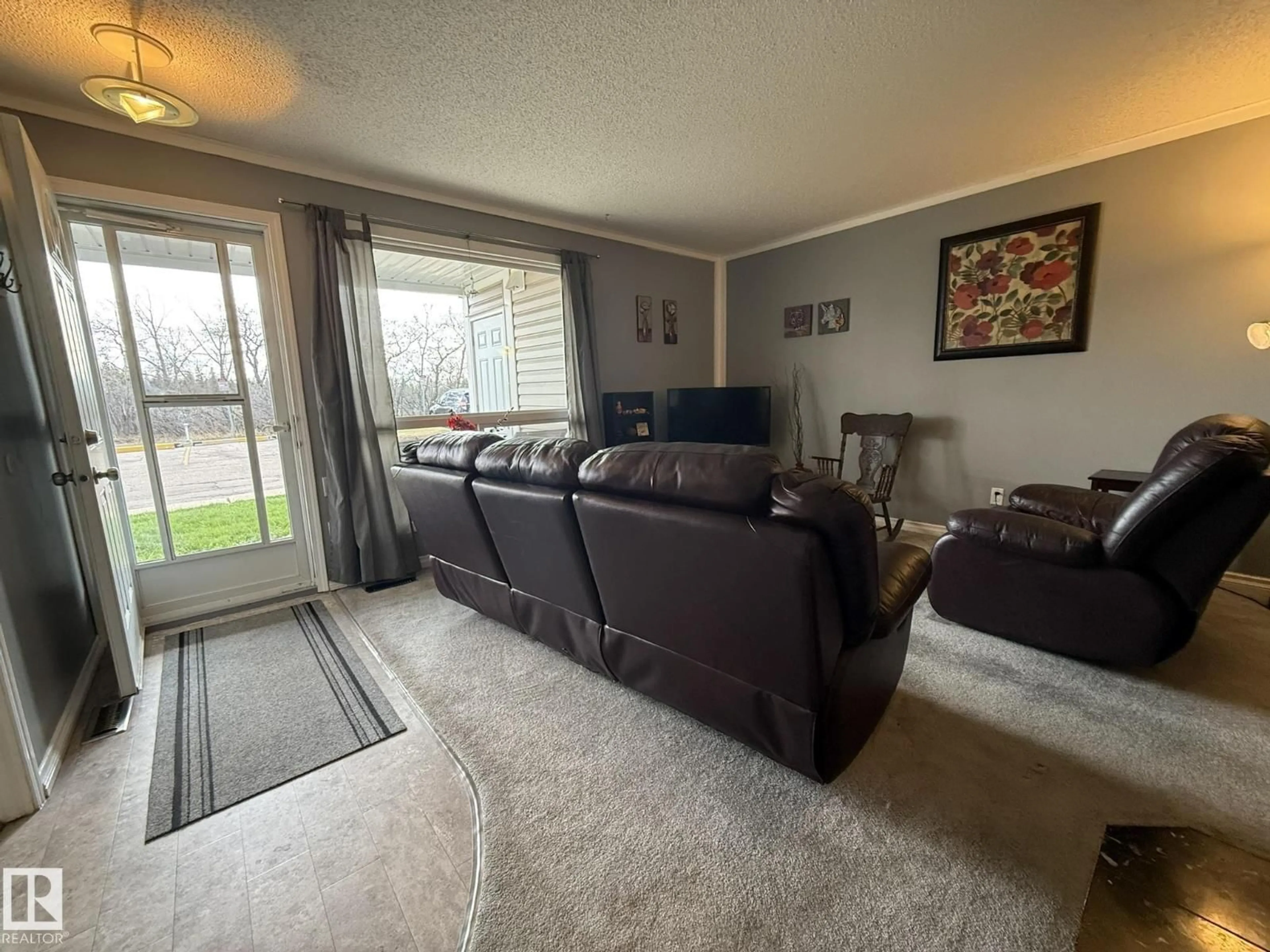 Living room with furniture, unknown for 5 - 2204 118 ST, Edmonton Alberta T6J5K2