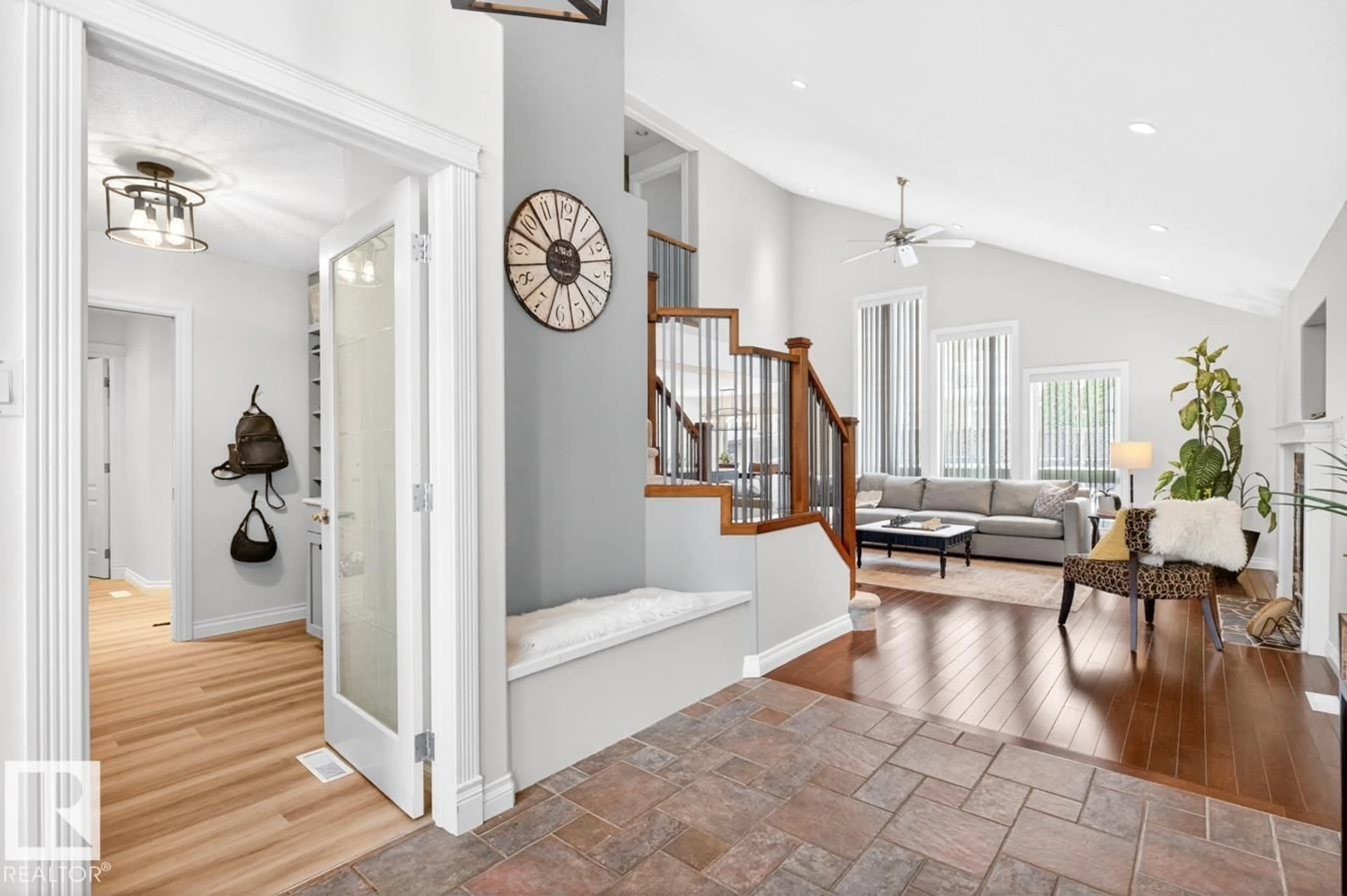 Indoor entryway for 22 ORCHID CR, Sherwood Park Alberta T8H2E1