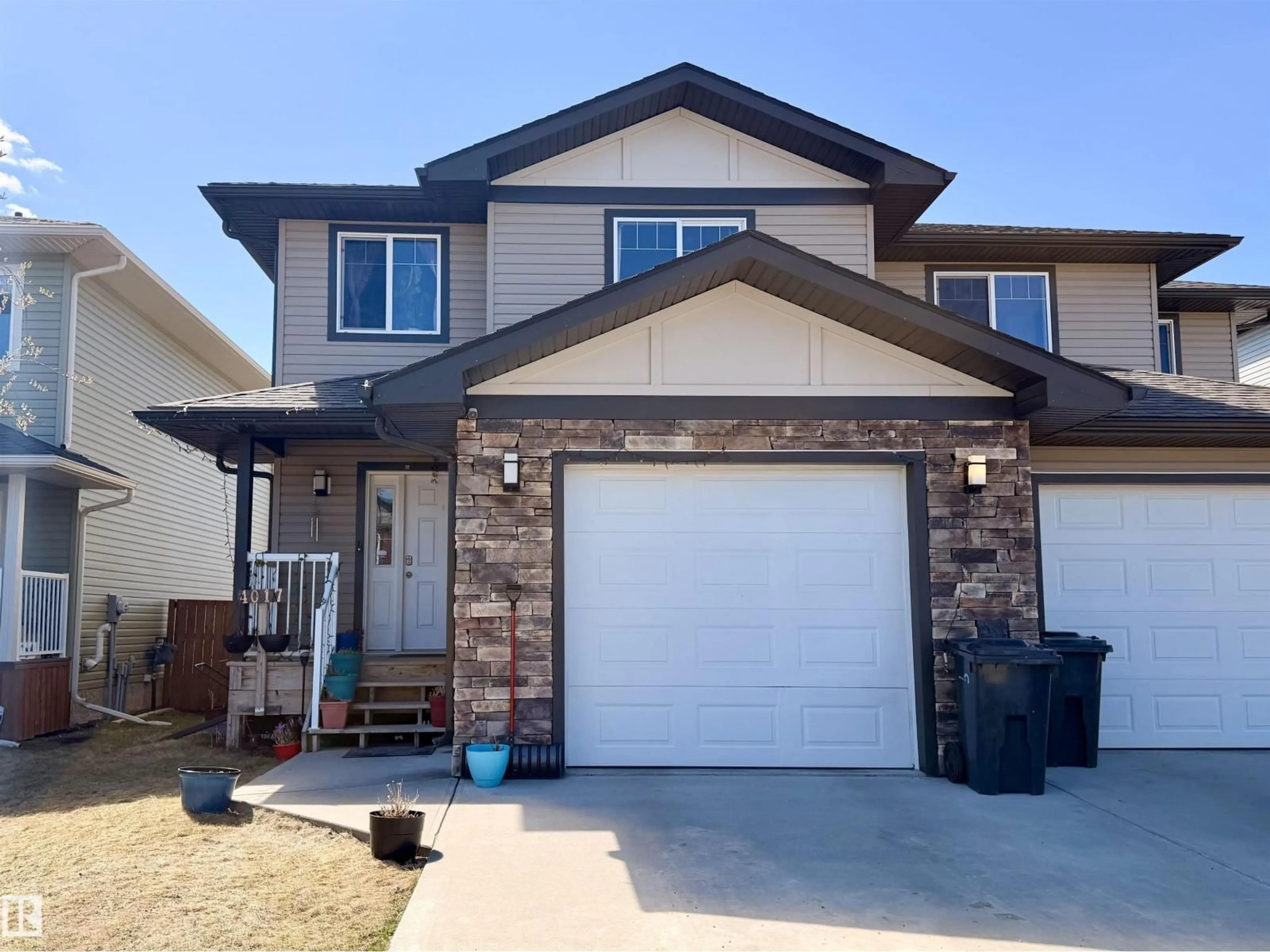 Home with vinyl exterior material, street for 4017 41B AVE, Drayton Valley Alberta T7A0B5
