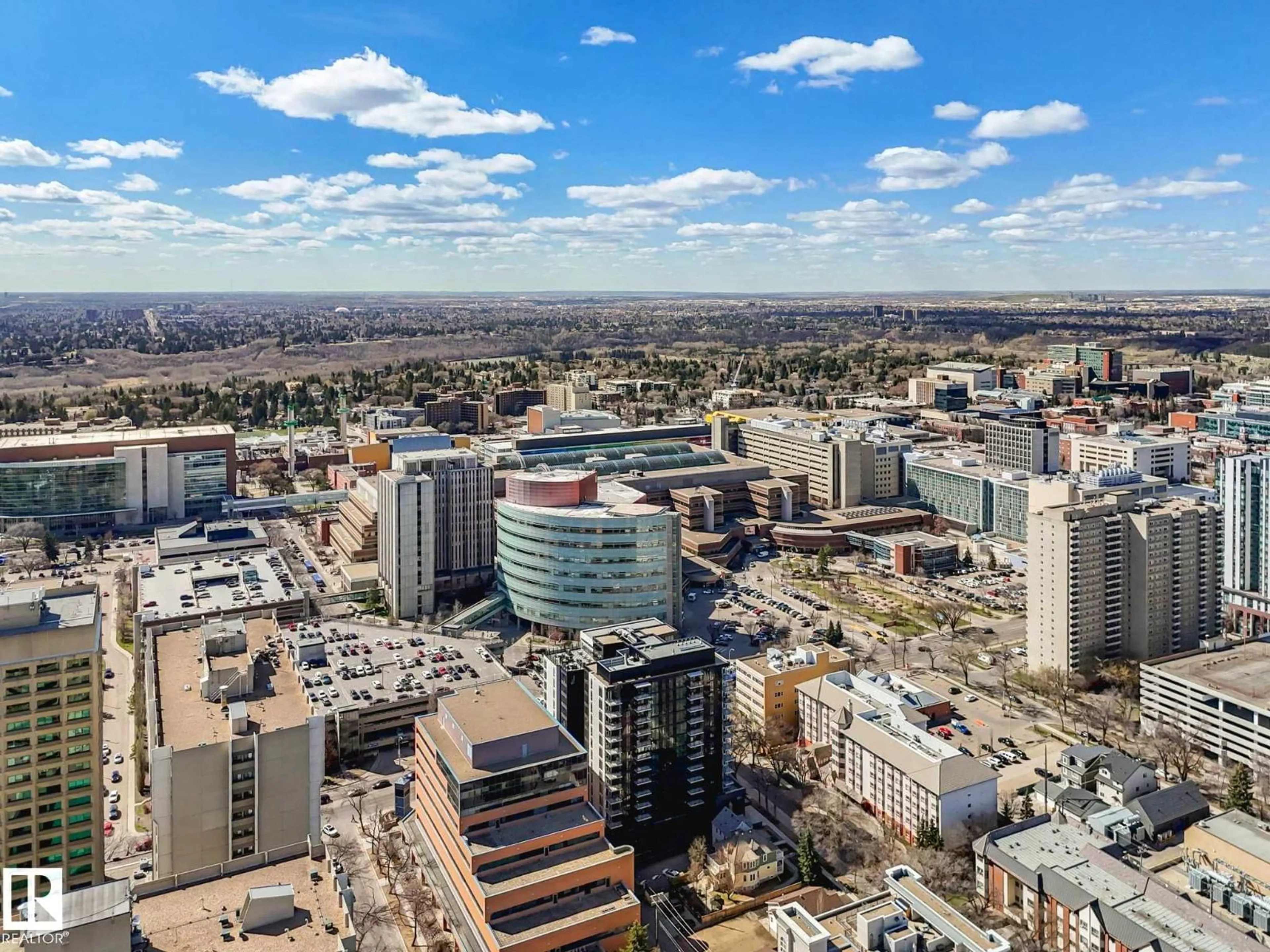 A pic from outside/outdoor area/front of a property/back of a property/a pic from drone, city buildings view from balcony for #112 - 11039 83 AV, Edmonton Alberta T6G2V6