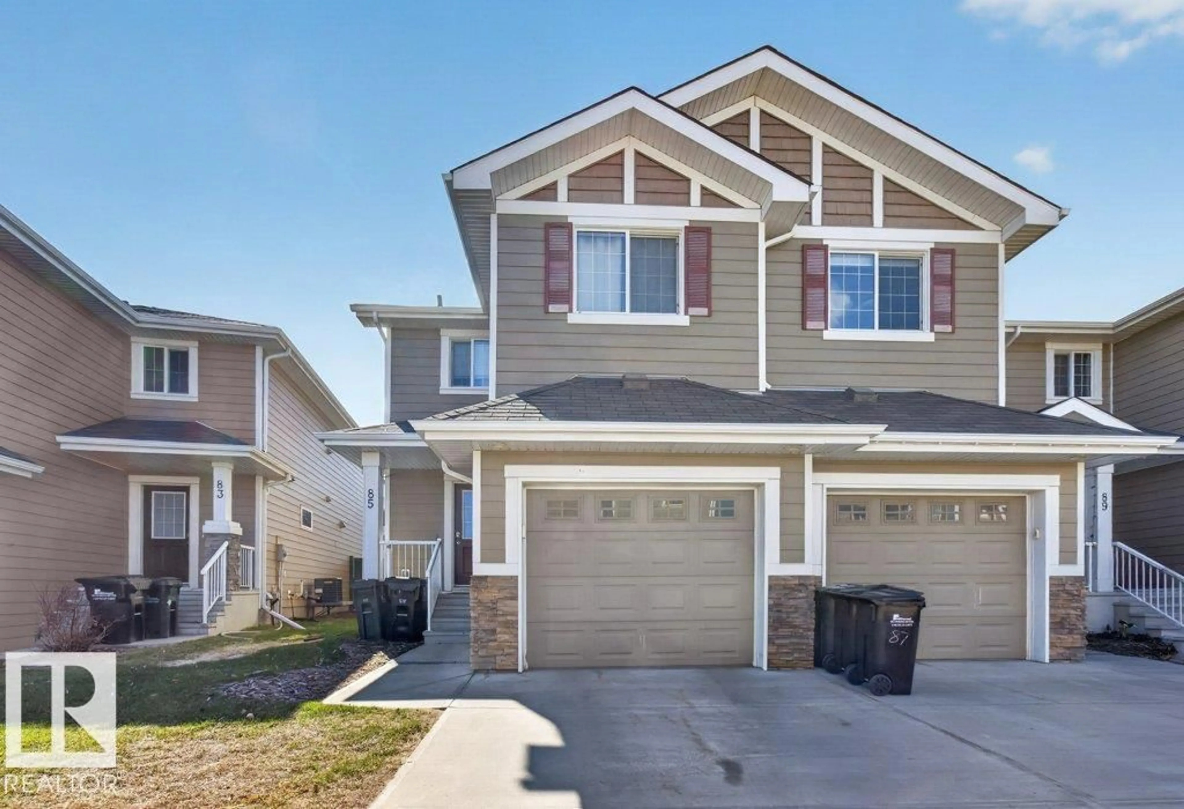 Home with vinyl exterior material, street for 85 219 CHARLOTTE WY, Sherwood Park Alberta T8H0T3