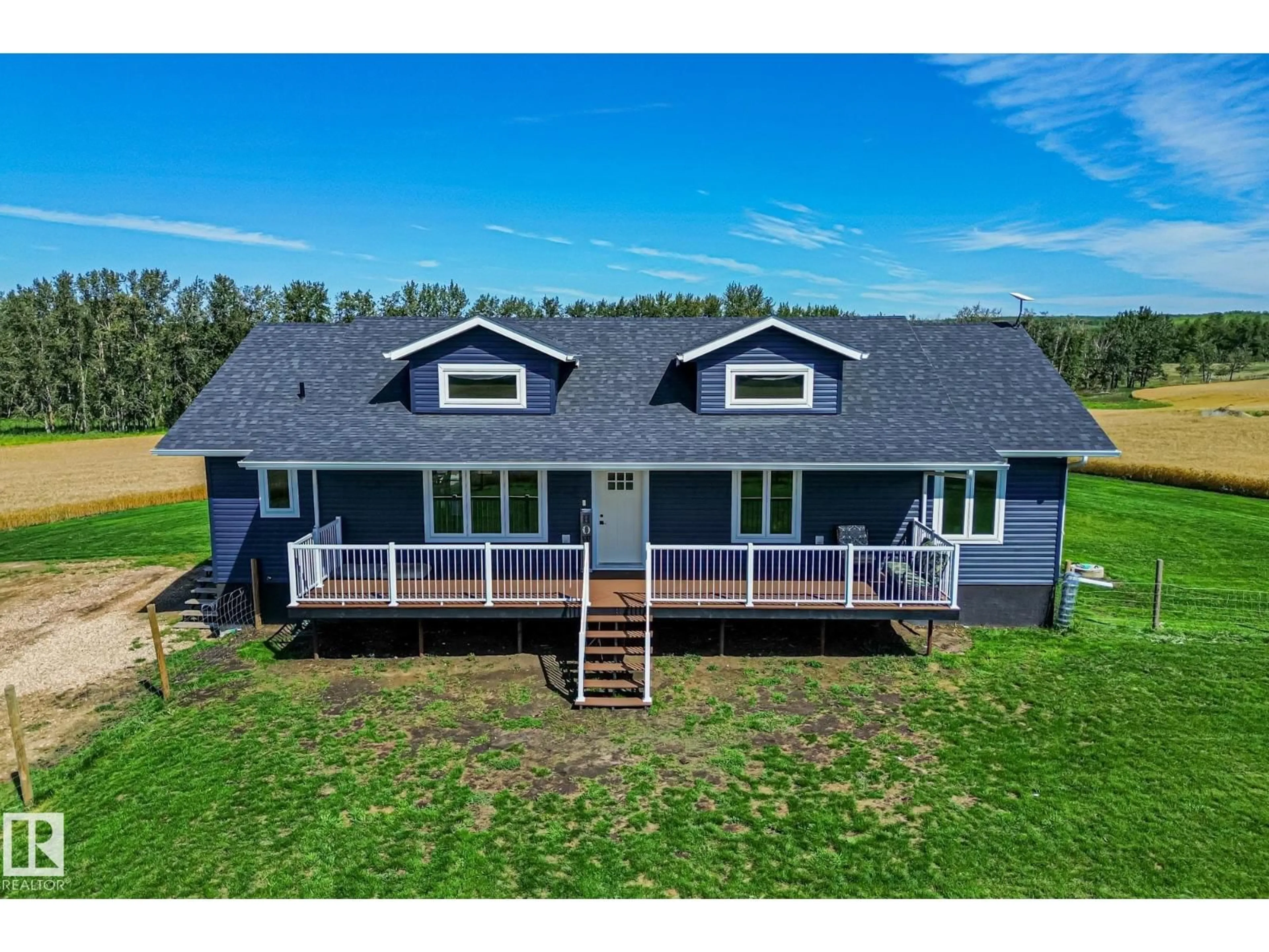 A pic from outside/outdoor area/front of a property/back of a property/a pic from drone, building for 59351 RANGE ROAD 155, Rural Smoky Lake County Alberta T0A3C0