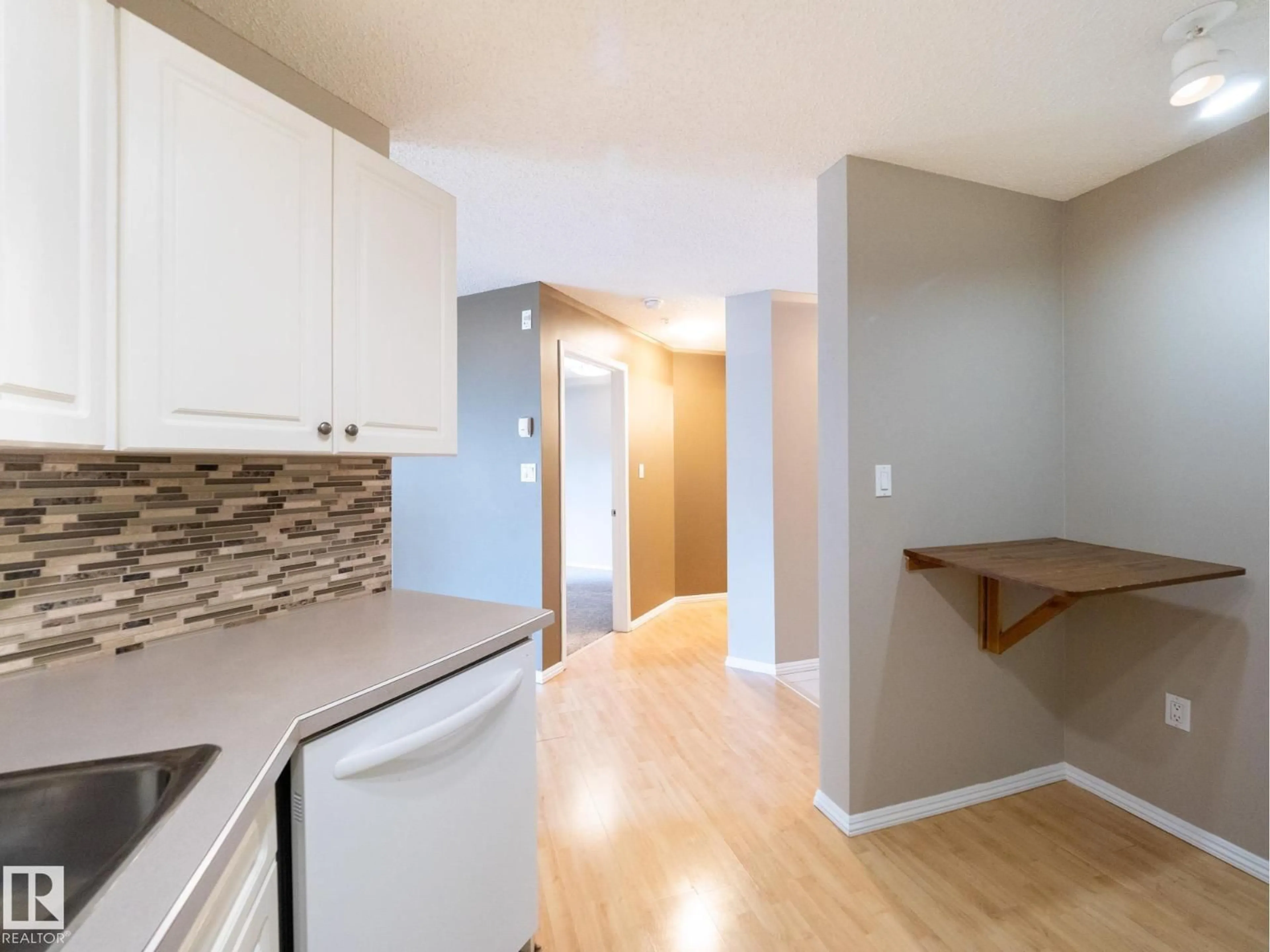 Unknown for 205 - 11716 100 AV, Edmonton Alberta T5K2G3
