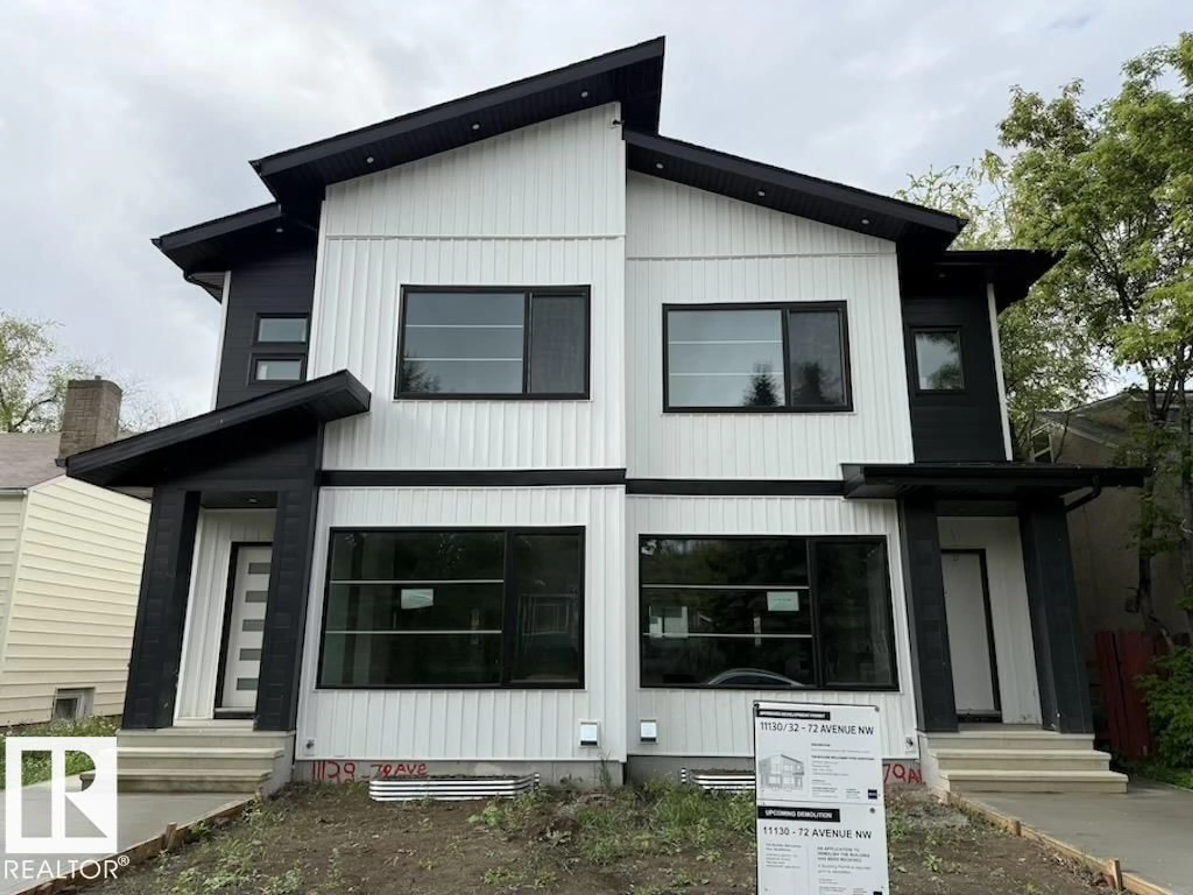 Home with vinyl exterior material, building for NW - 11132 72 AV, Edmonton Alberta T6G0B2