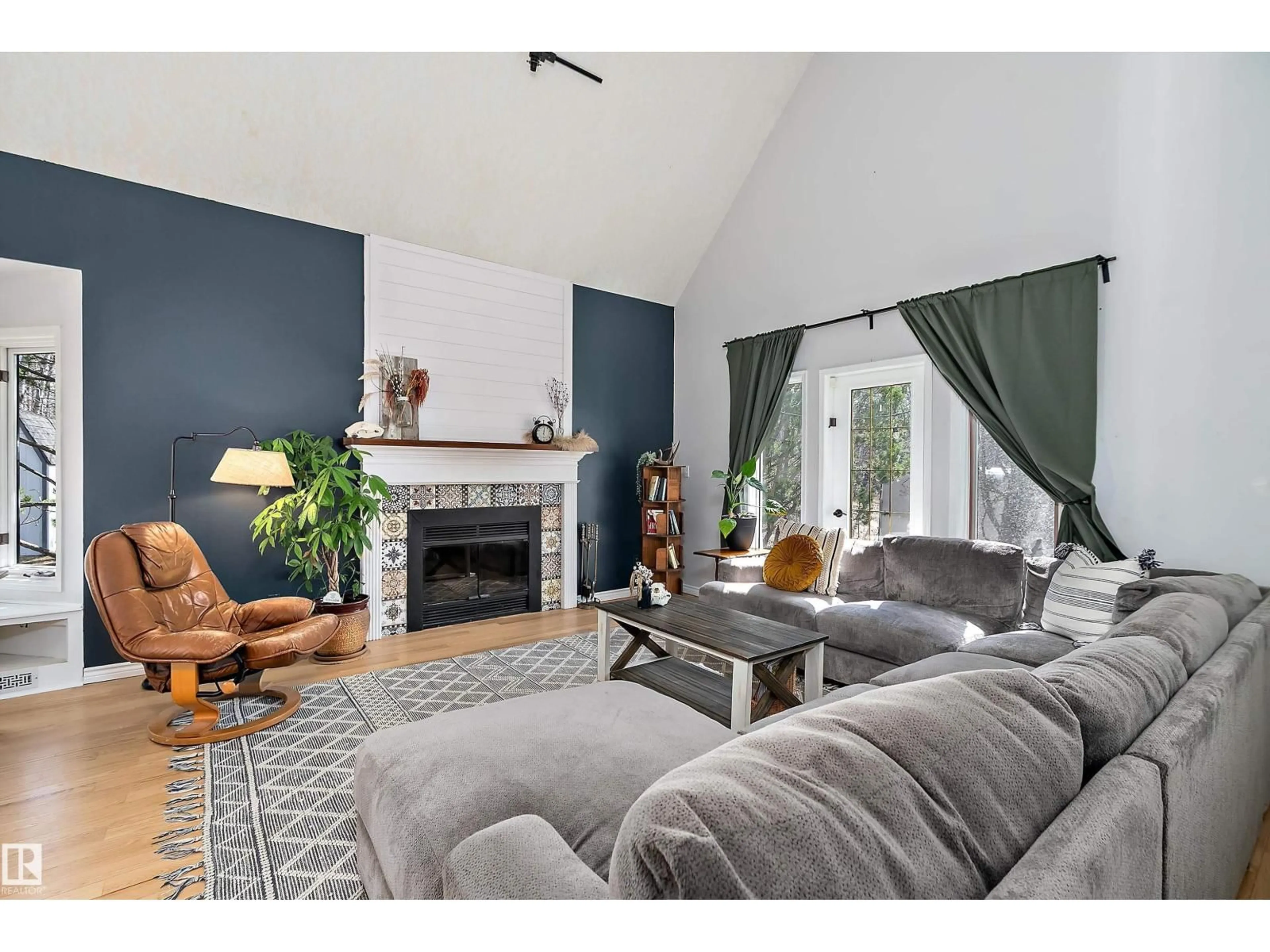 Living room with furniture, unknown for #7 - 52437 RGE ROAD 21, Rural Parkland County Alberta T7Y2H1
