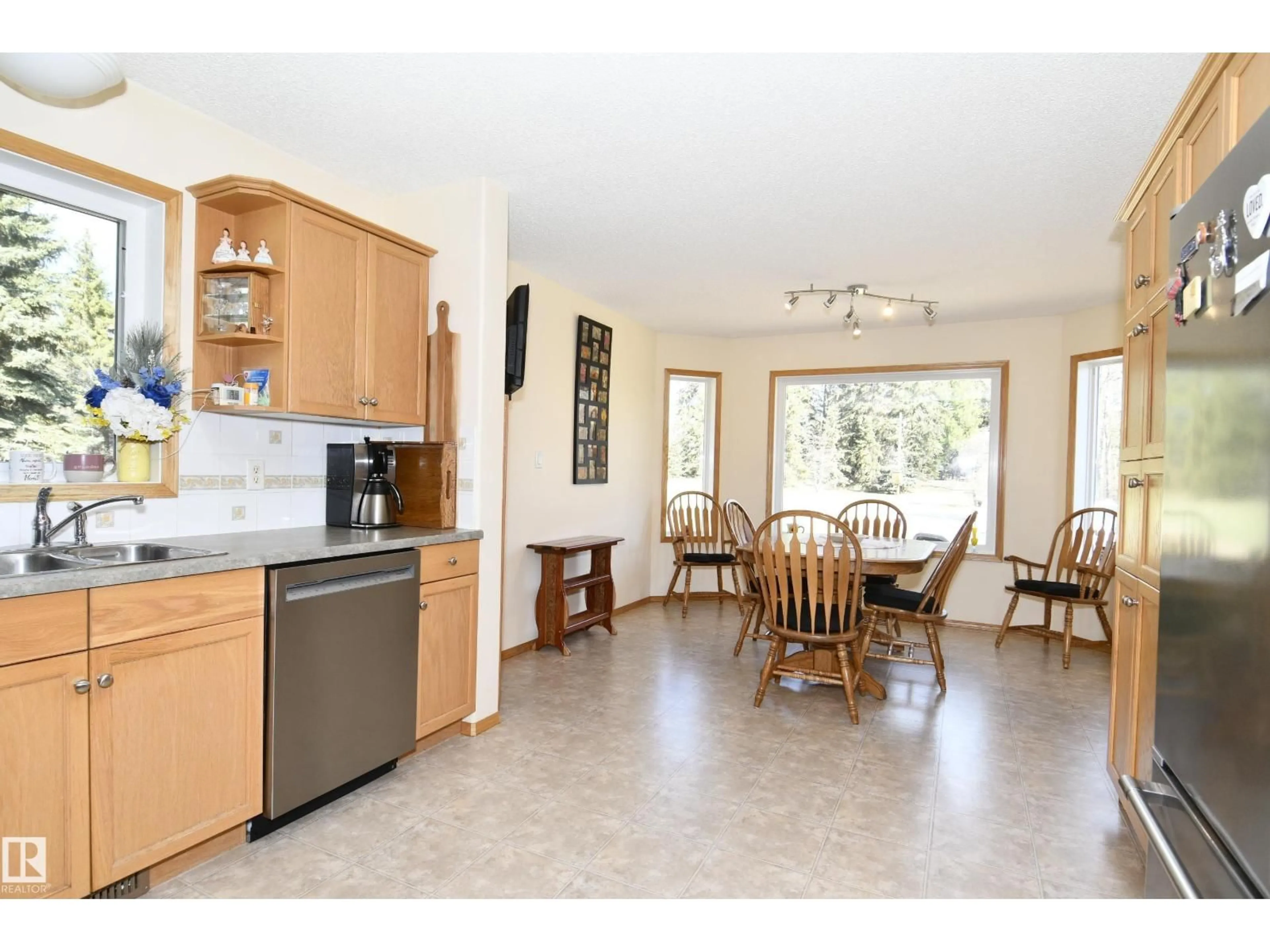 Open concept kitchen, unknown for 474073 RGE ROAD 242, Rural Wetaskiwin County Alberta T0C1Z0