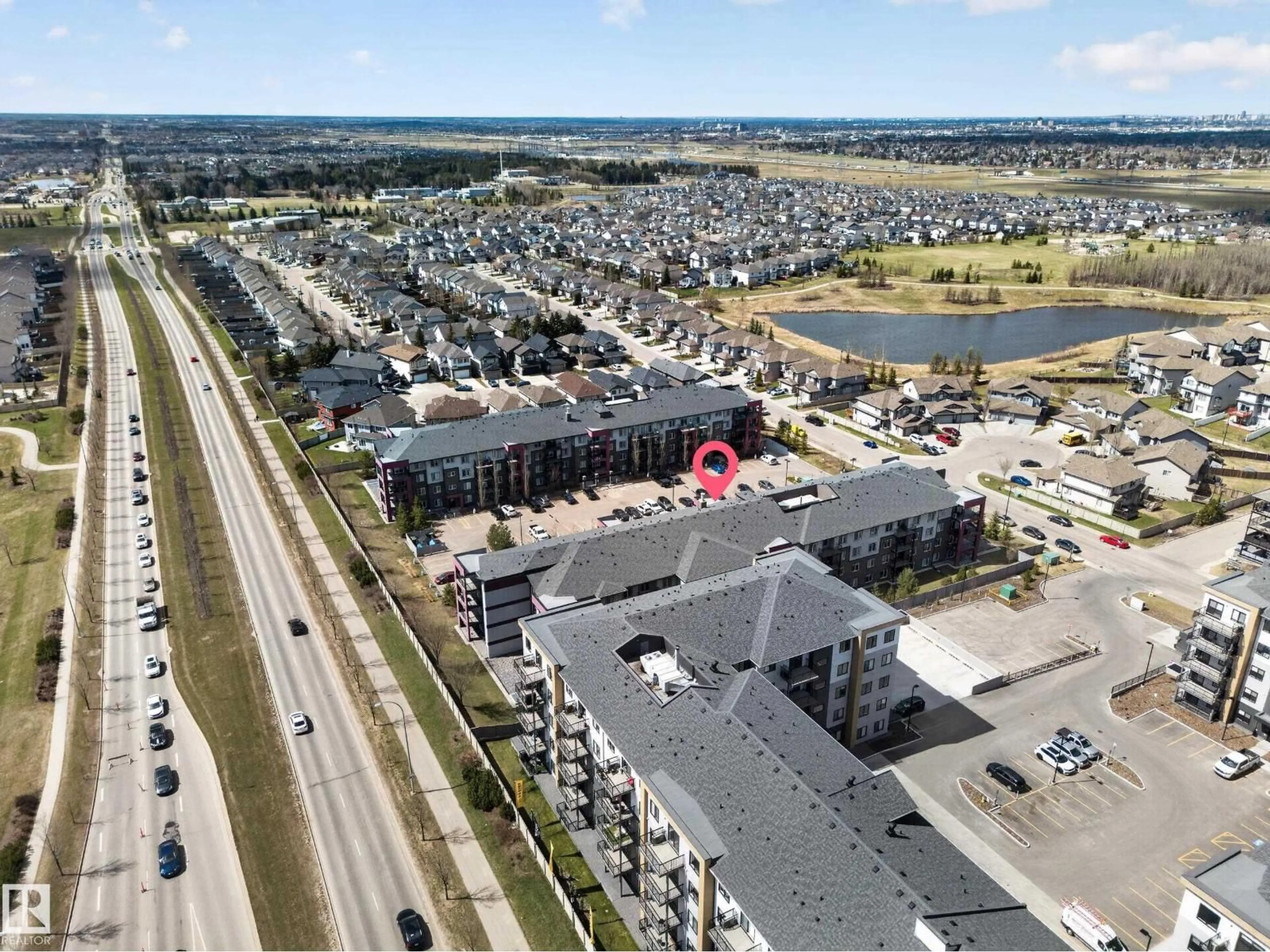 A pic from outside/outdoor area/front of a property/back of a property/a pic from drone, unknown for 228 5515 7 AVE SW, Edmonton Alberta T6X2A8