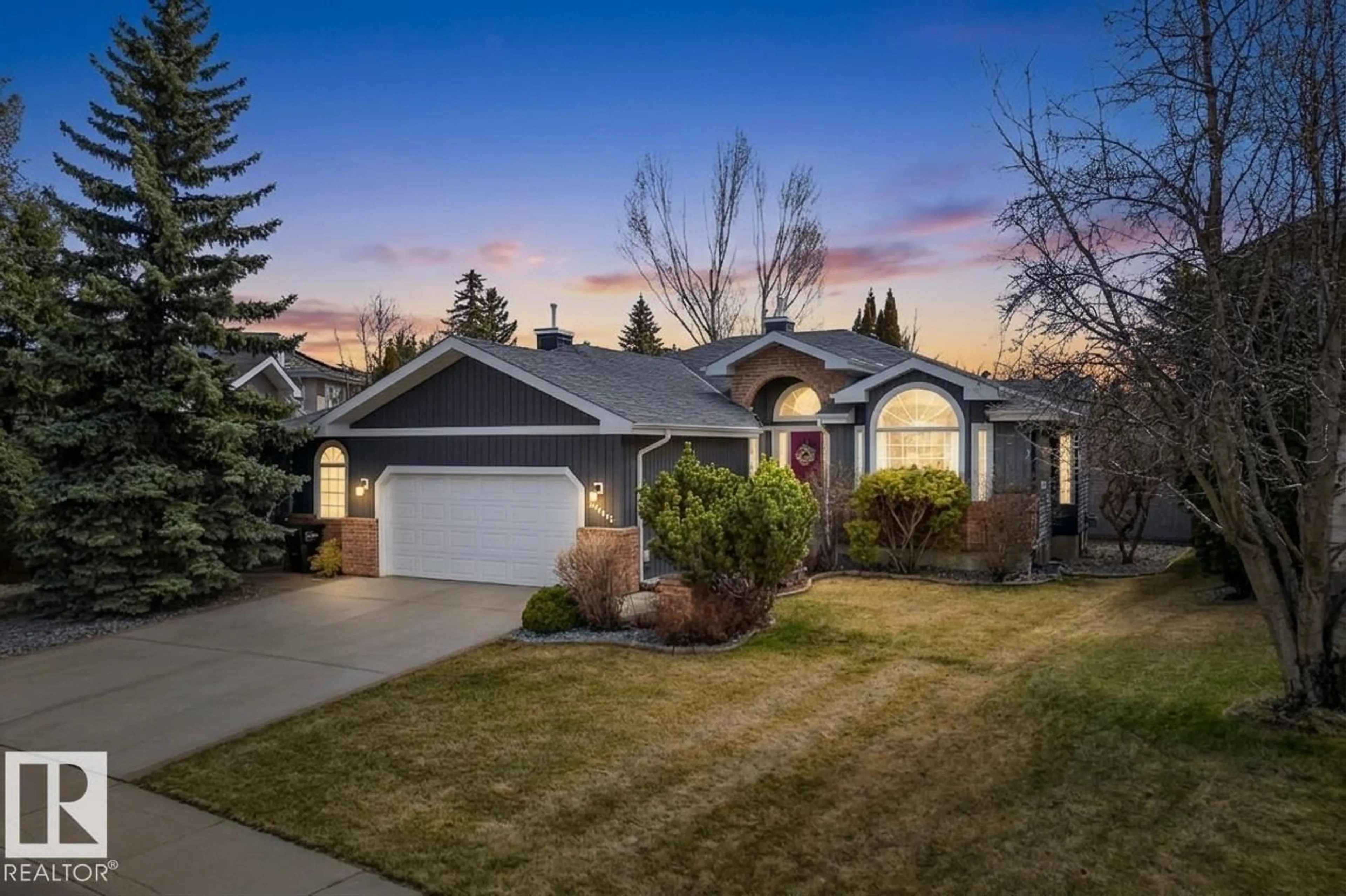 Home with vinyl exterior material, street for 433 TWIN BROOKS CR, Edmonton Alberta T6J6W7
