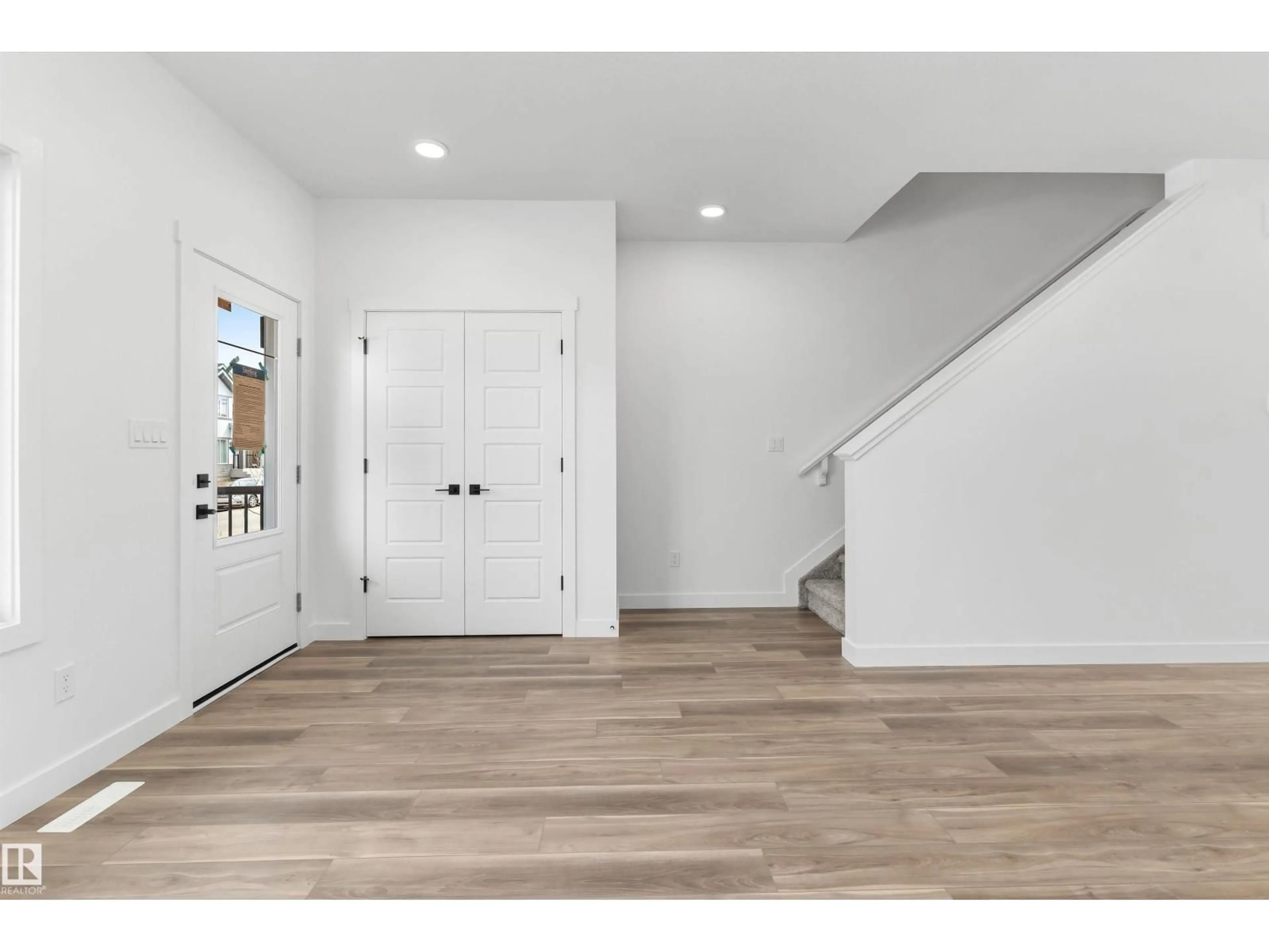 Indoor entryway for 6265 175A AV, Edmonton Alberta T5Y4A5