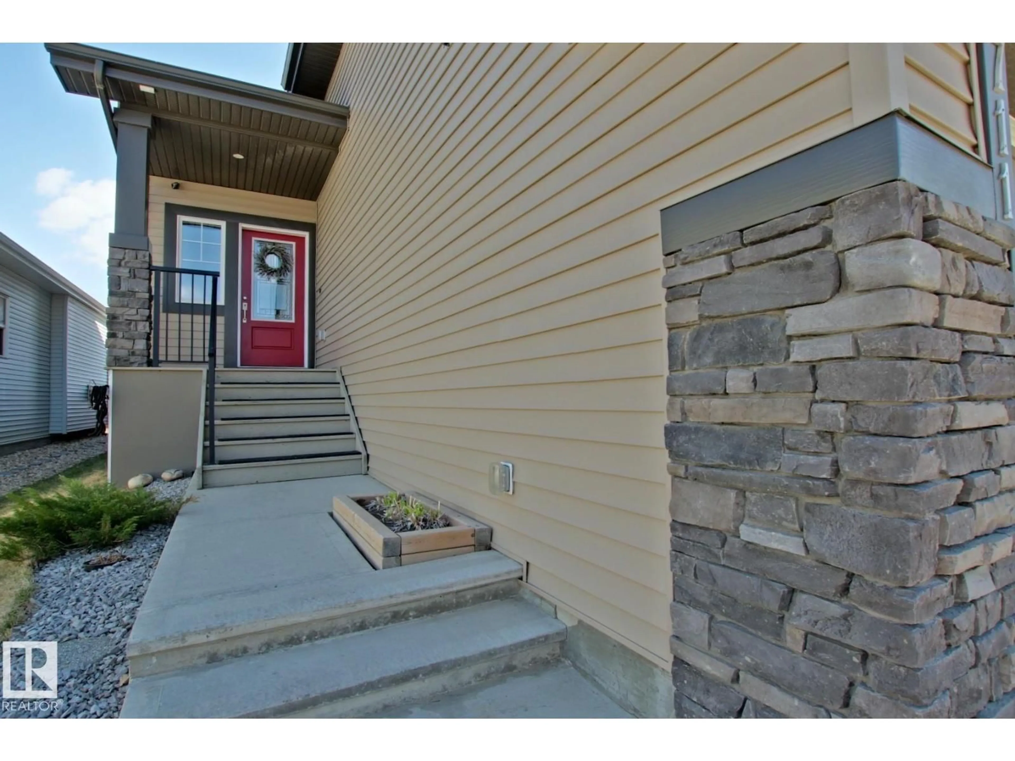 Unknown for NW - 9711 223 ST, Edmonton Alberta T5T4B5