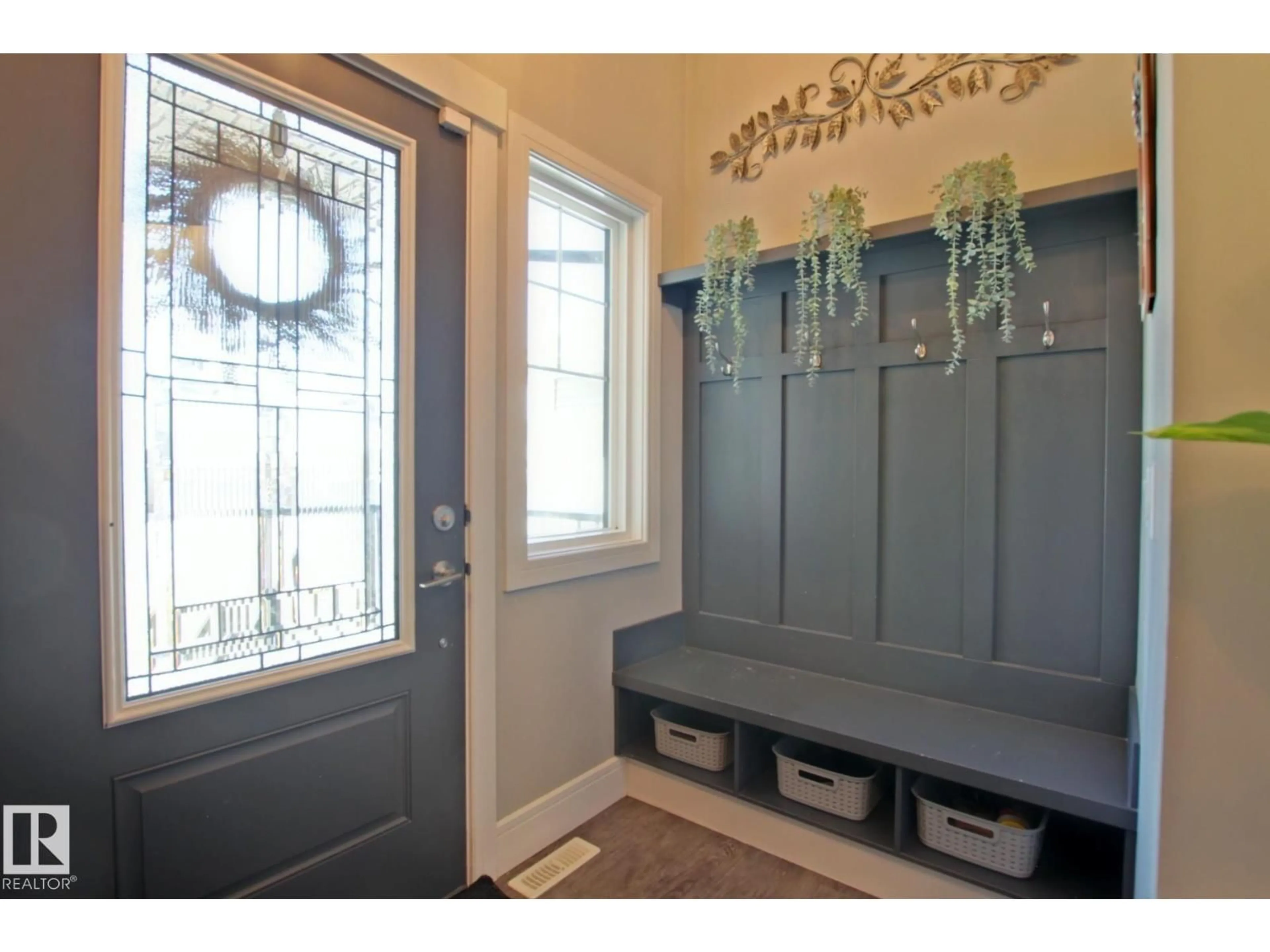 Indoor entryway for NW - 9711 223 ST, Edmonton Alberta T5T4B5