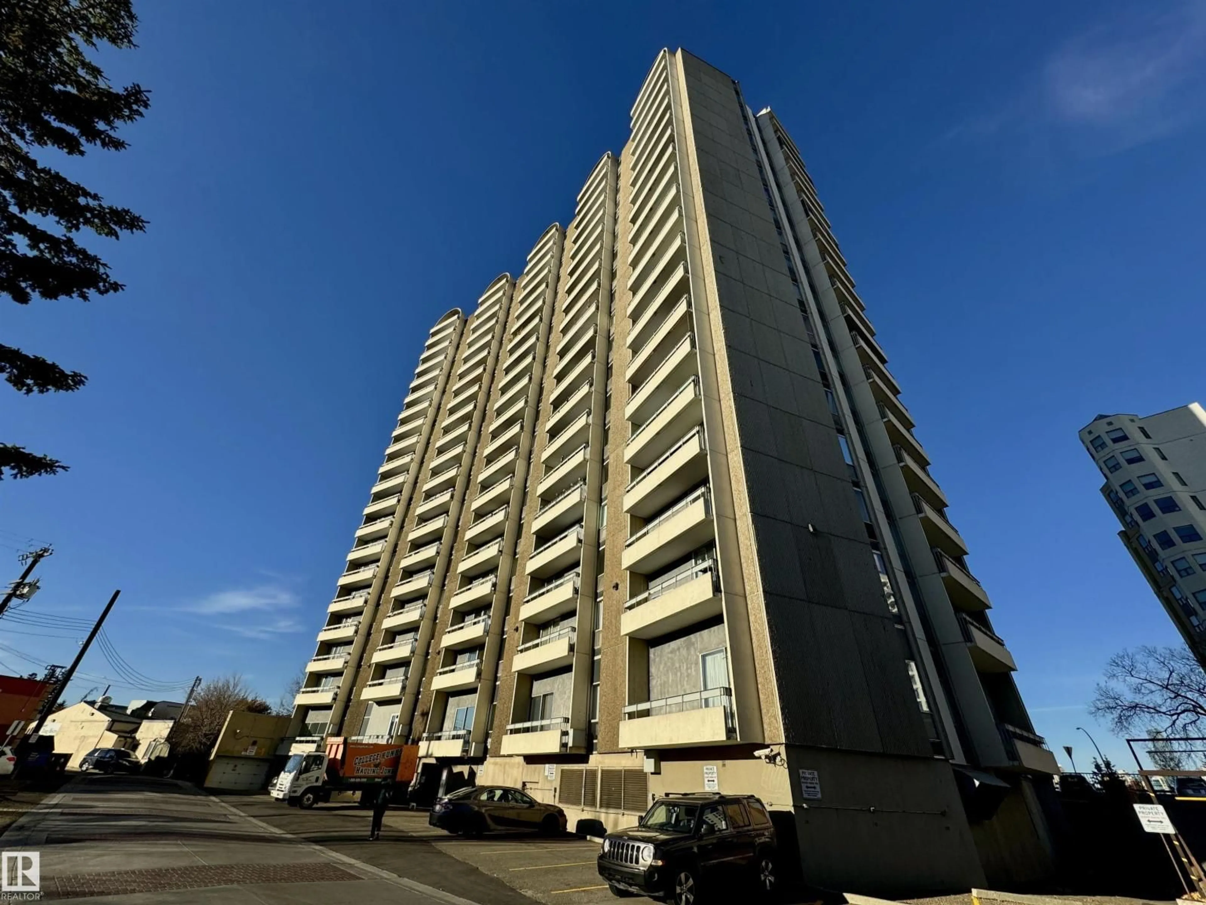 Unknown for 204 - 10883 SASKATCHEWAN DR, Edmonton Alberta T6E4S6