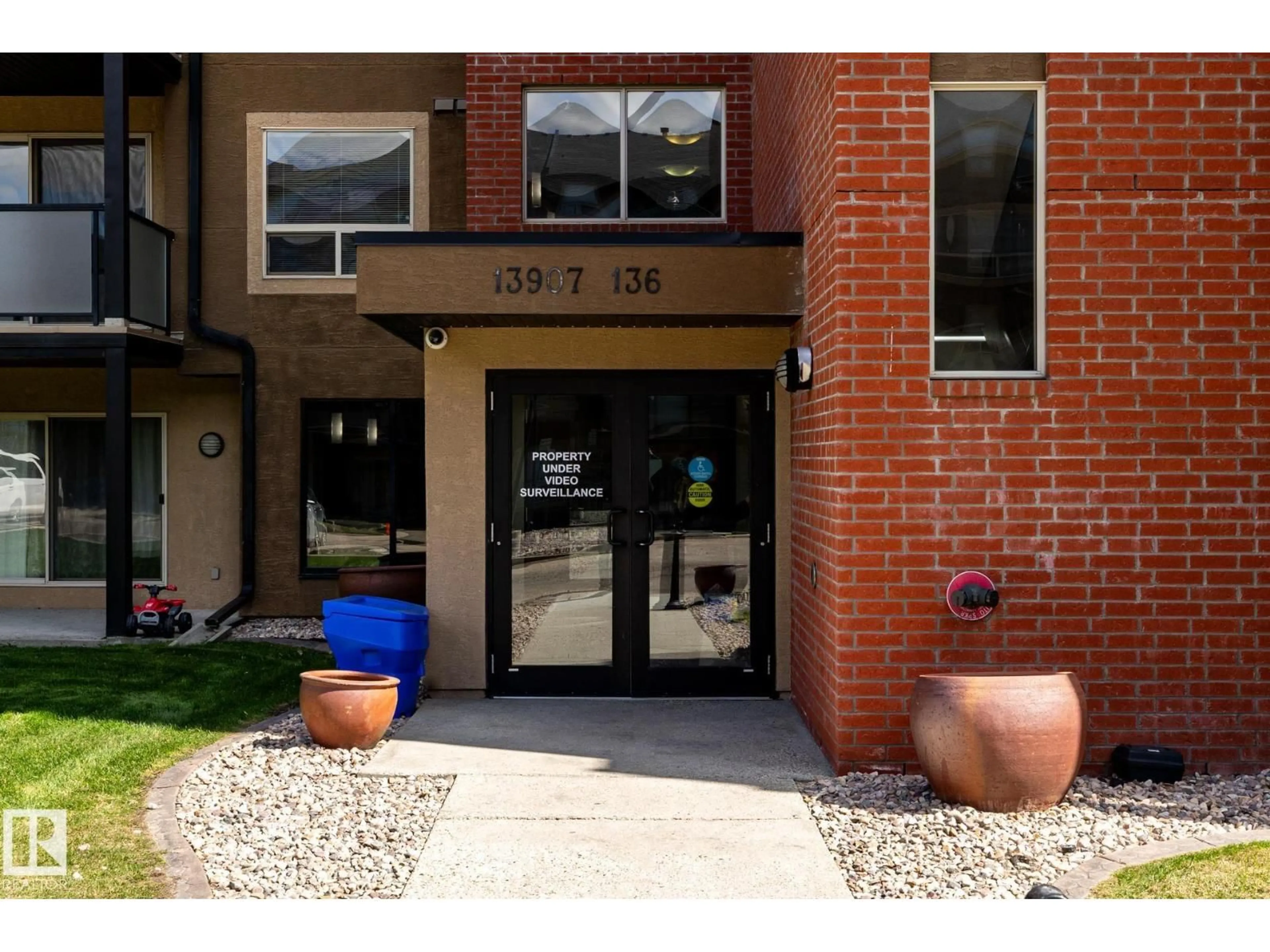 Unknown for #214 - 13907 136 ST, Edmonton Alberta T6V1Y4