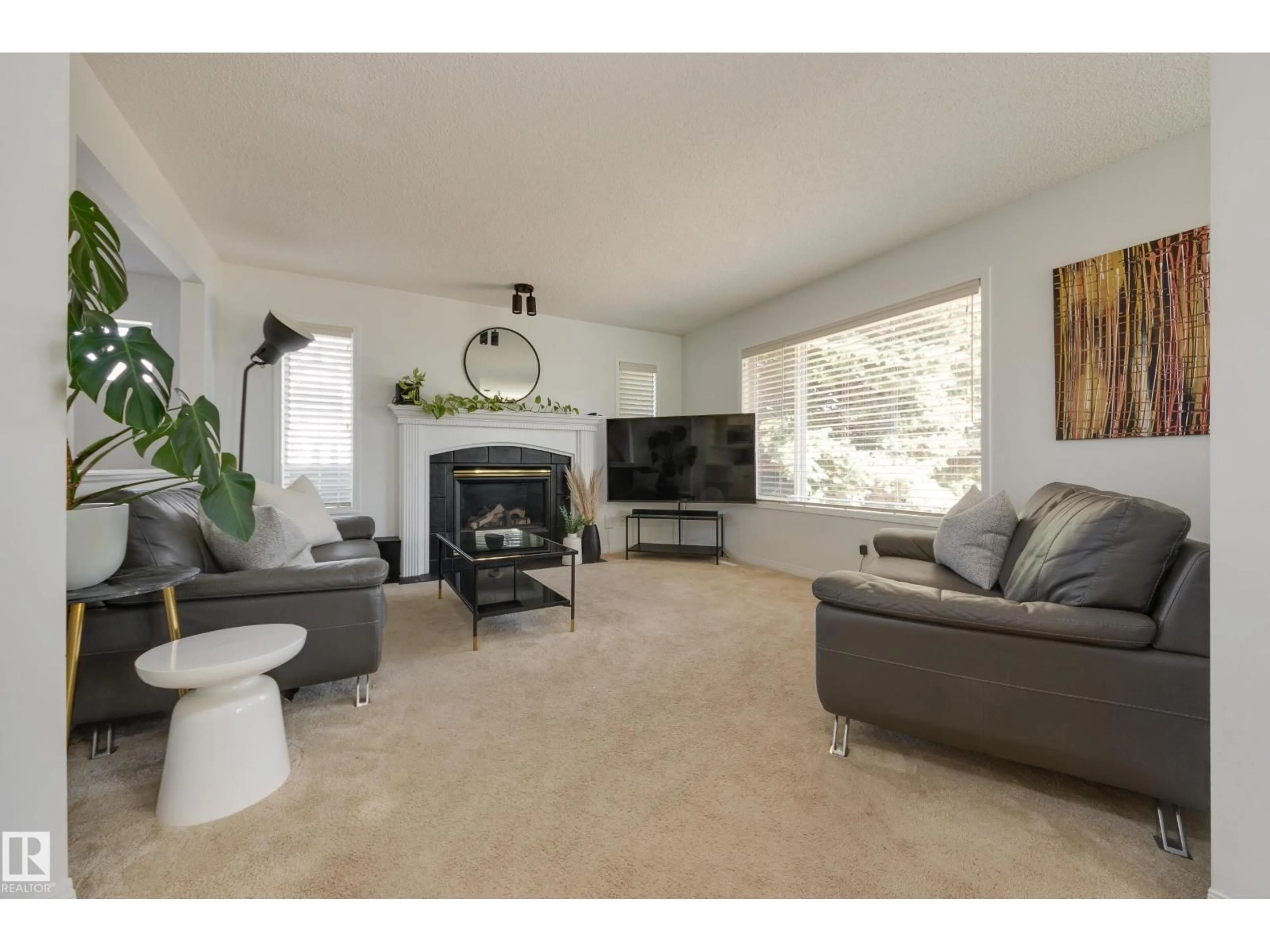 Living room with furniture, unknown for 2061 HADDOW DR, Edmonton Alberta T6R2X6
