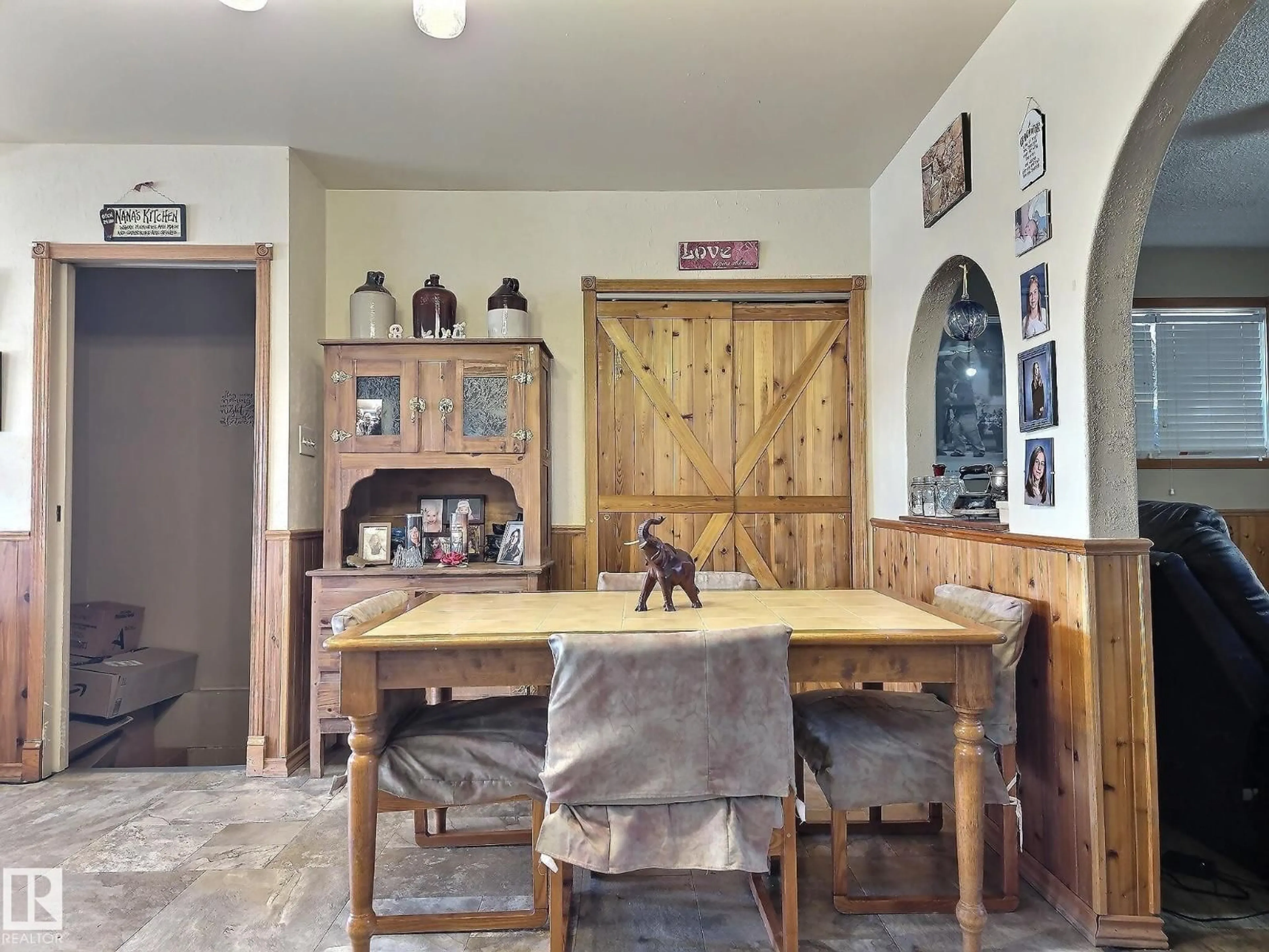 Dining room, unknown for 10317 HIGHWAY 29, Rural St. Paul County Alberta T0A3A0