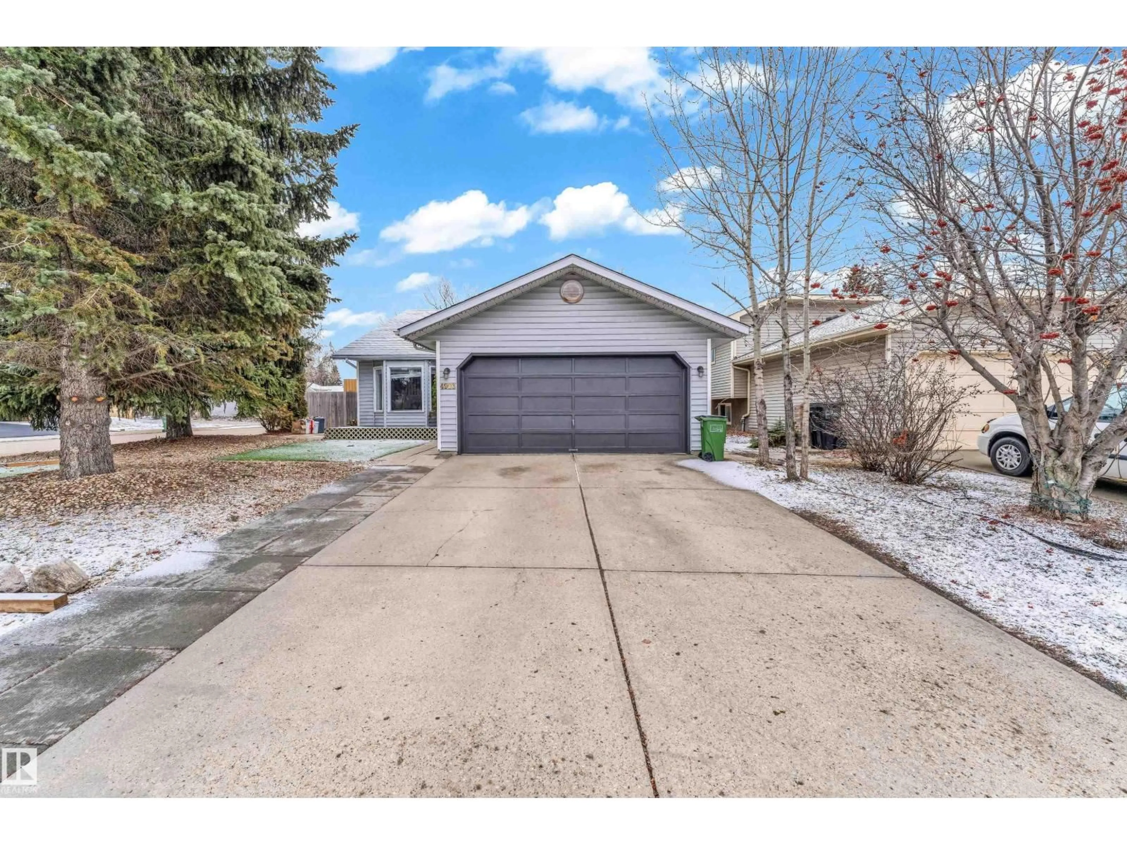 Unknown for 4903 11A AV, Edmonton Alberta T6L6C6