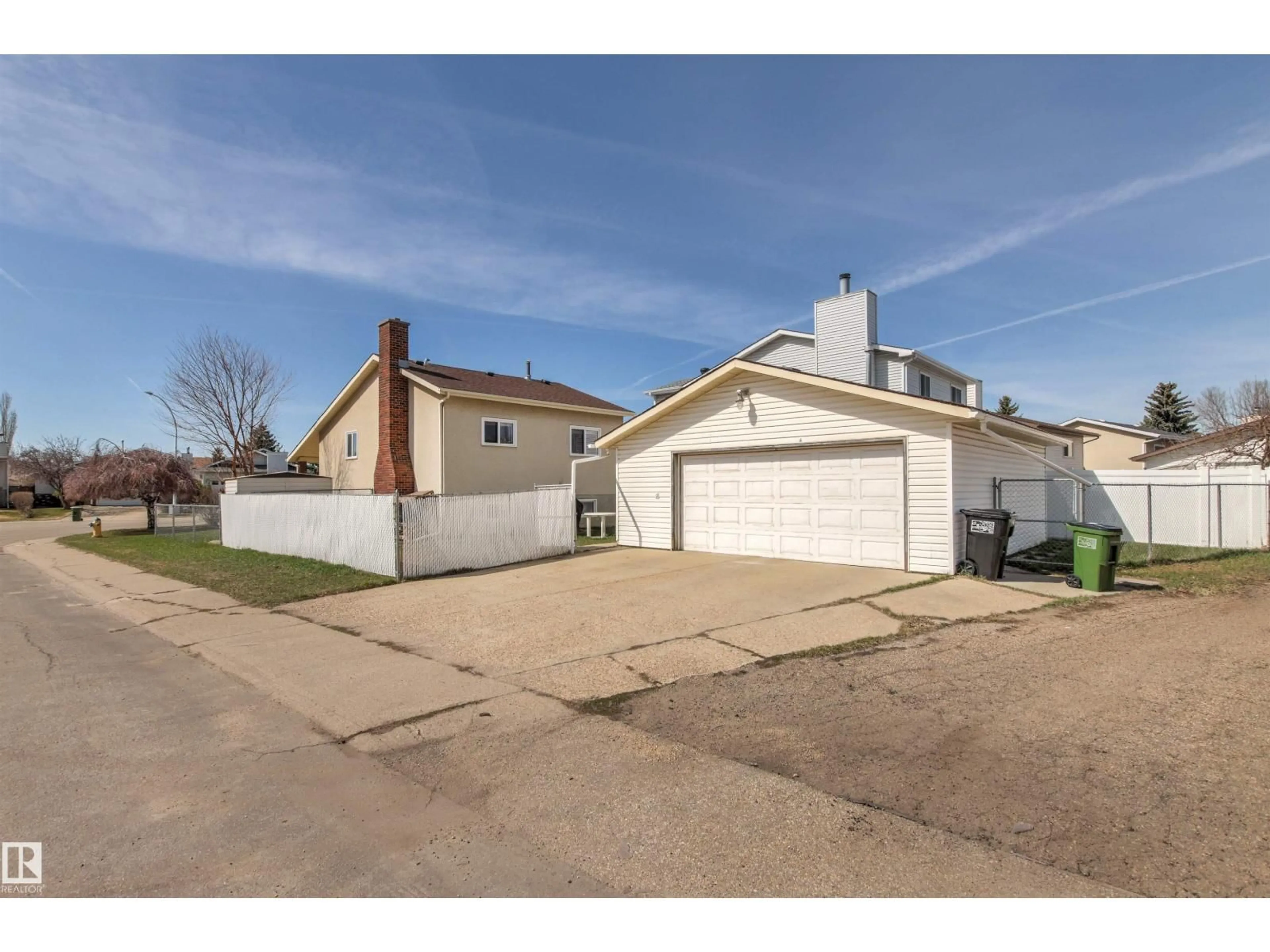 Unknown for 16711 94 ST, Edmonton Alberta T5Z1Y1