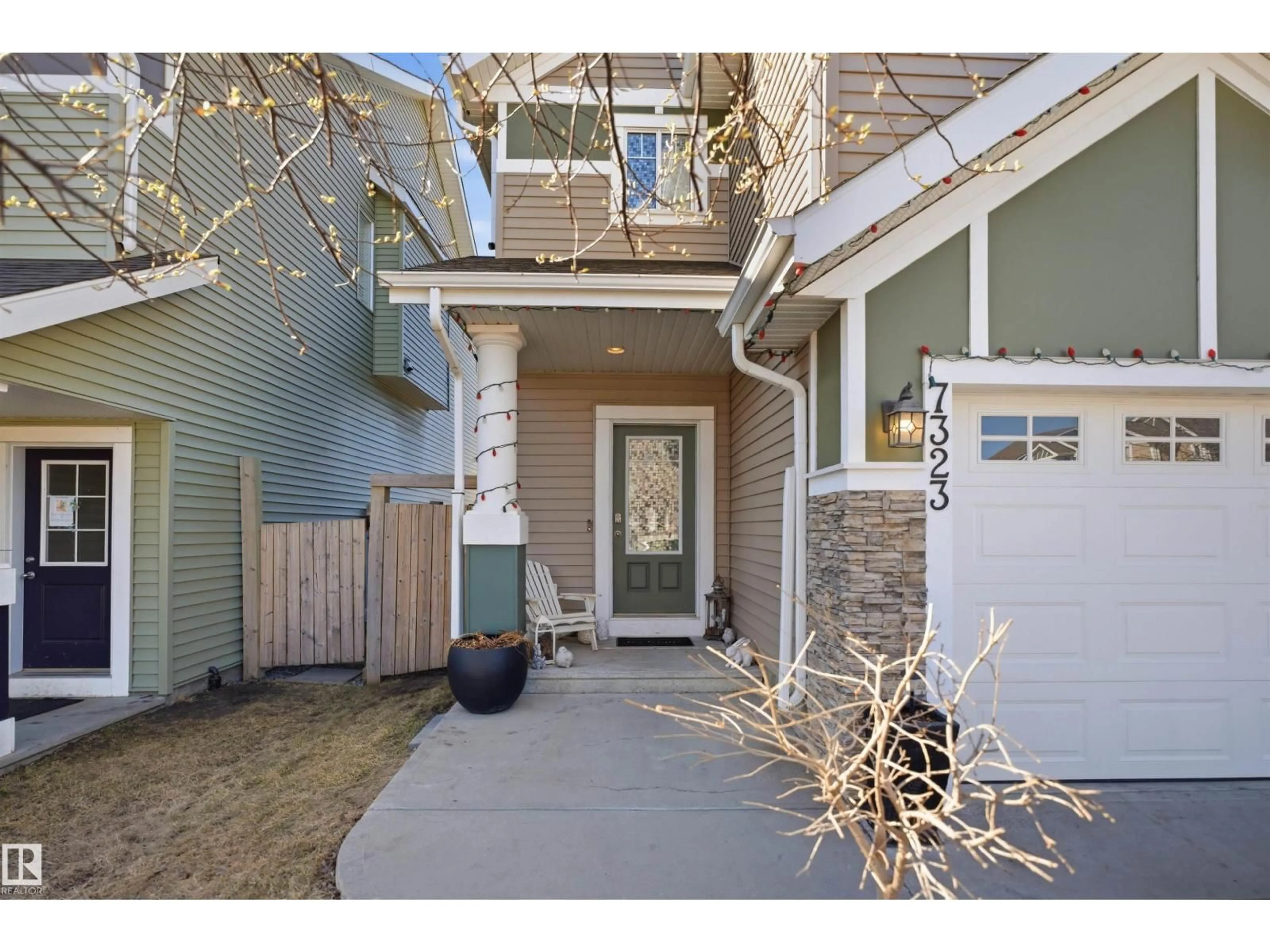 Indoor entryway for SW - 7323 24 AVE, Edmonton Alberta T6X0V5